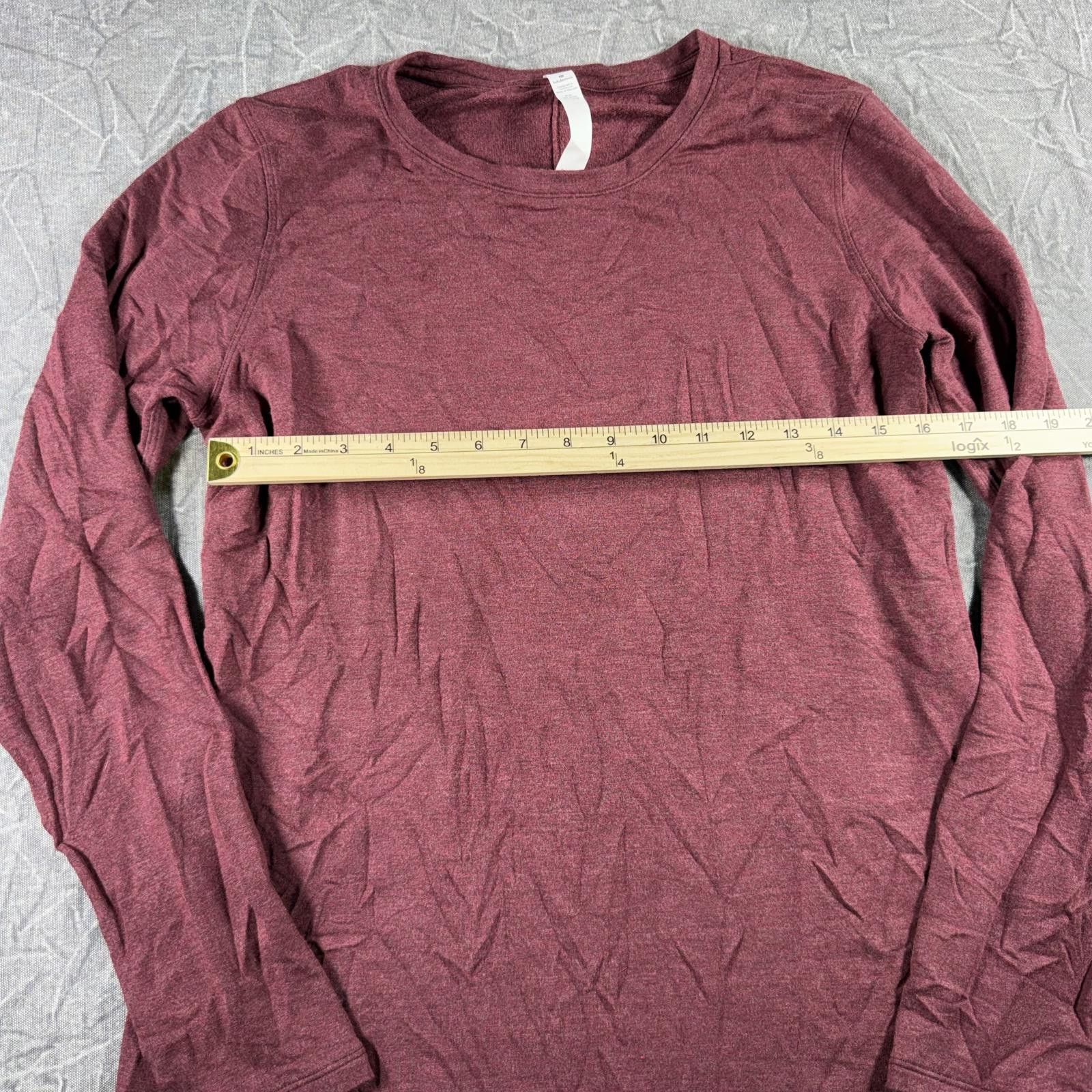 Lululemon Lululemon Shirt Women's 8 Burgundy Long Sleeve Active Size M / US 6-8 / IT 42-44 - 5 Thumbnail