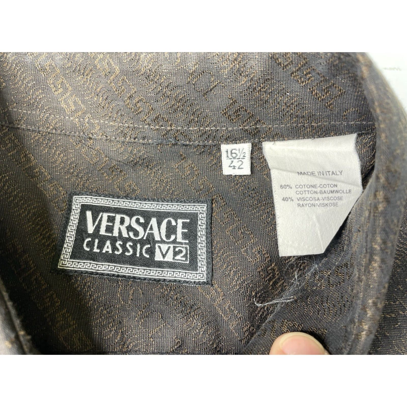 Versace VINTAGE Versace Dress Shirt Men Size 16.5/42 Brown Cotton Blend Barrel Cuff Button Collared Classic 16.5 Regular All Seasons Medusa Buttons Vintage Size 46R - 5 Thumbnail
