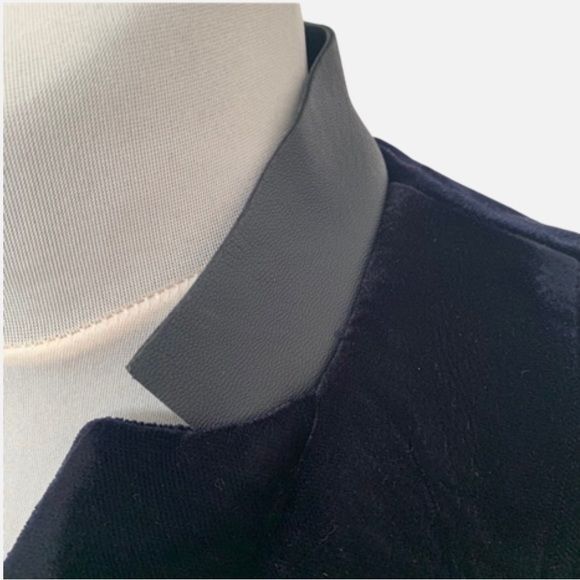 Elie Tahari ELIE TAHARI M (size tag missing) navy velvet evening jacket Size M / US 6-8 / IT 42-44 - 4 Thumbnail