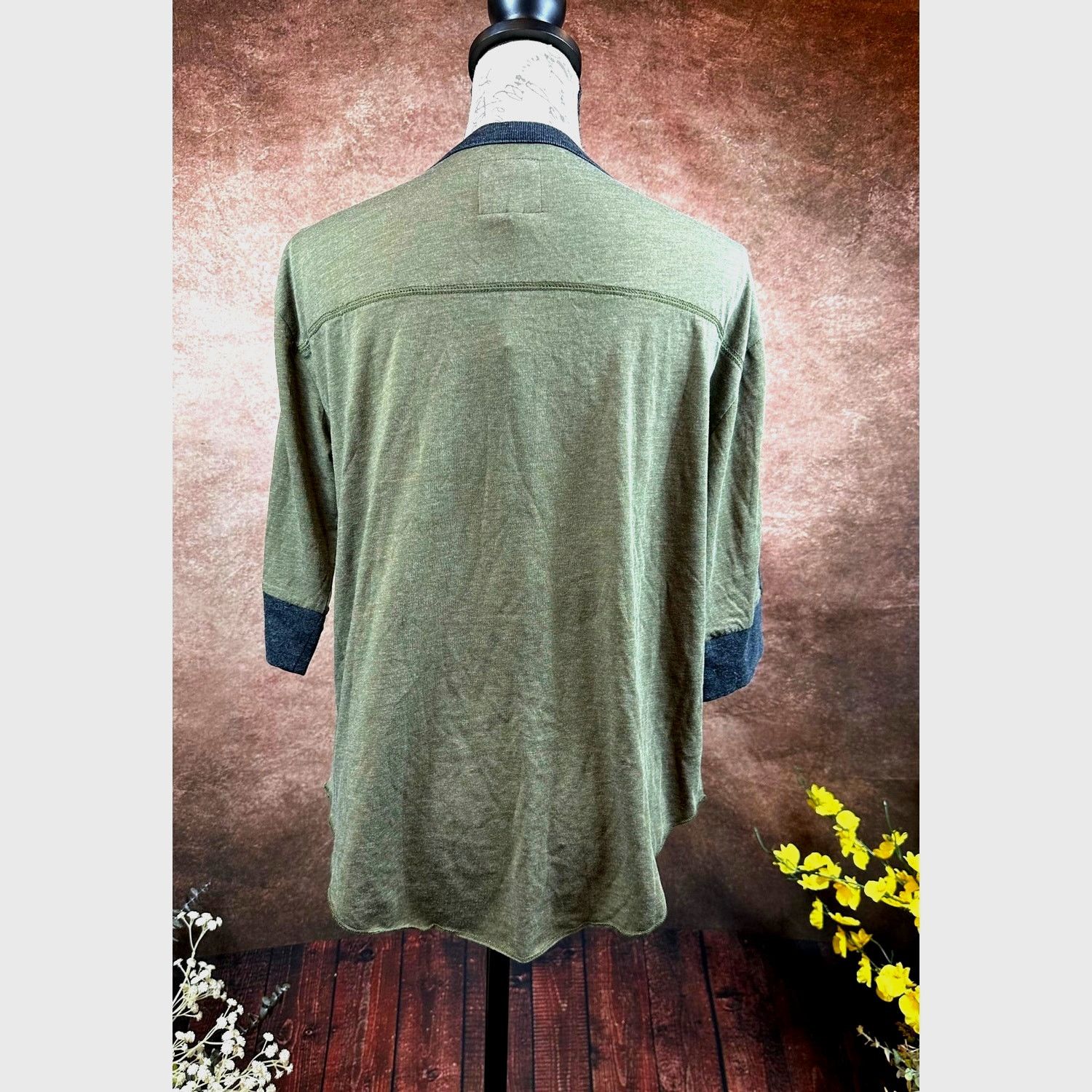 Chaser Brand Chaser Round Neck 3/4 Sleeve Contrasting Trim Olive/Black M Size M / US 6-8 / IT 42-44 - 8 Thumbnail