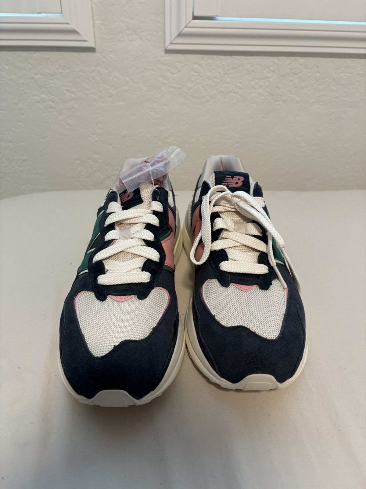 New Balance Never worn New Balance 57/40 Size US 10.5 / EU 43-44 - 2 Thumbnail