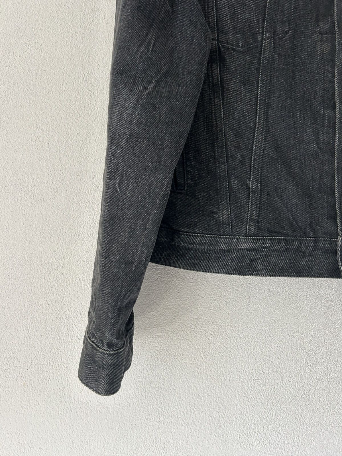 Balenciaga Oversized “Mastercard” Logo Denim Jacket – Size 46 Size US S / EU 44-46 / 1 - 6 Thumbnail