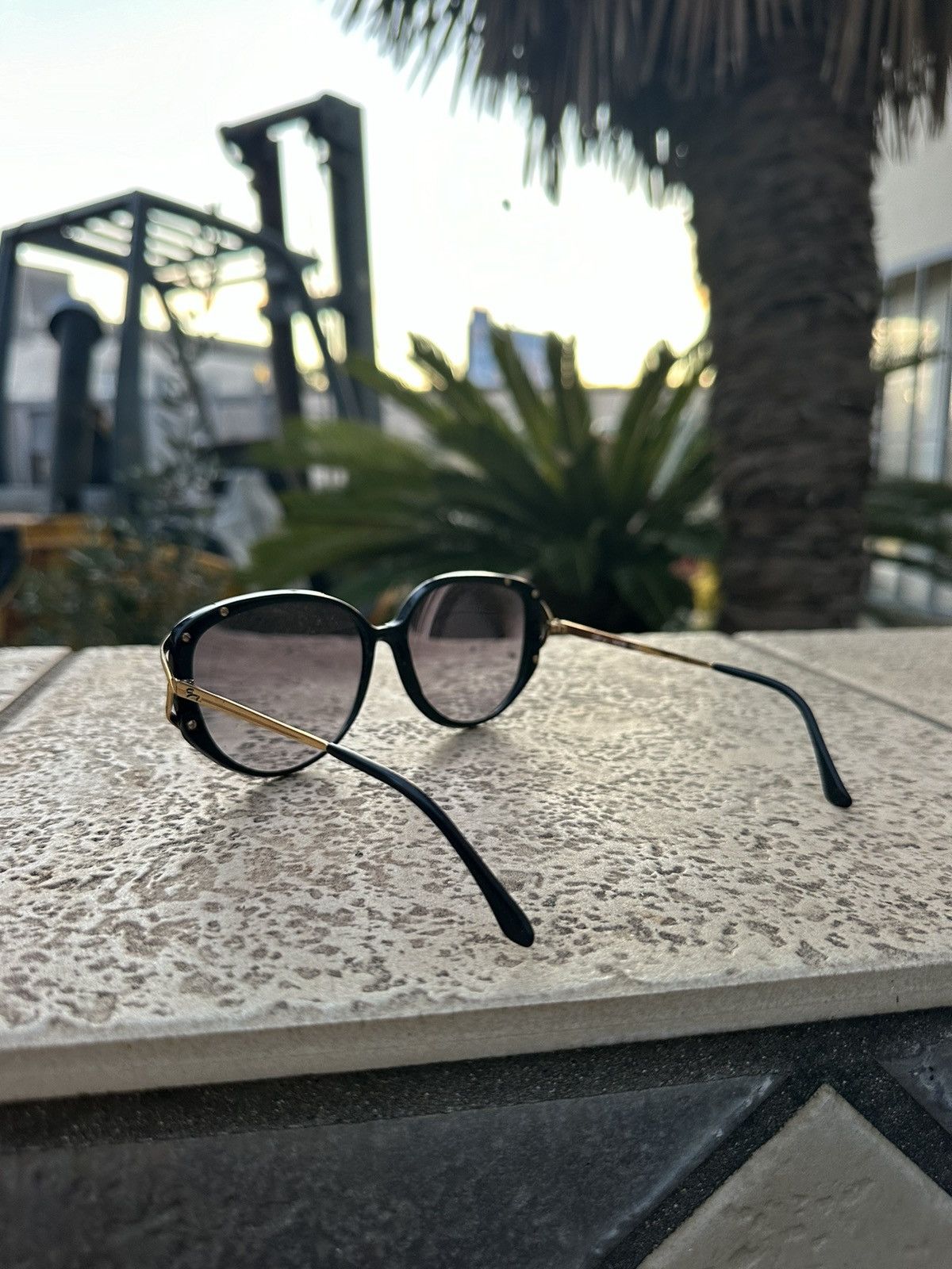Versace Gianni Versace Vintage Sunglasses 165-S Gold Size ONE SIZE - 3 Thumbnail