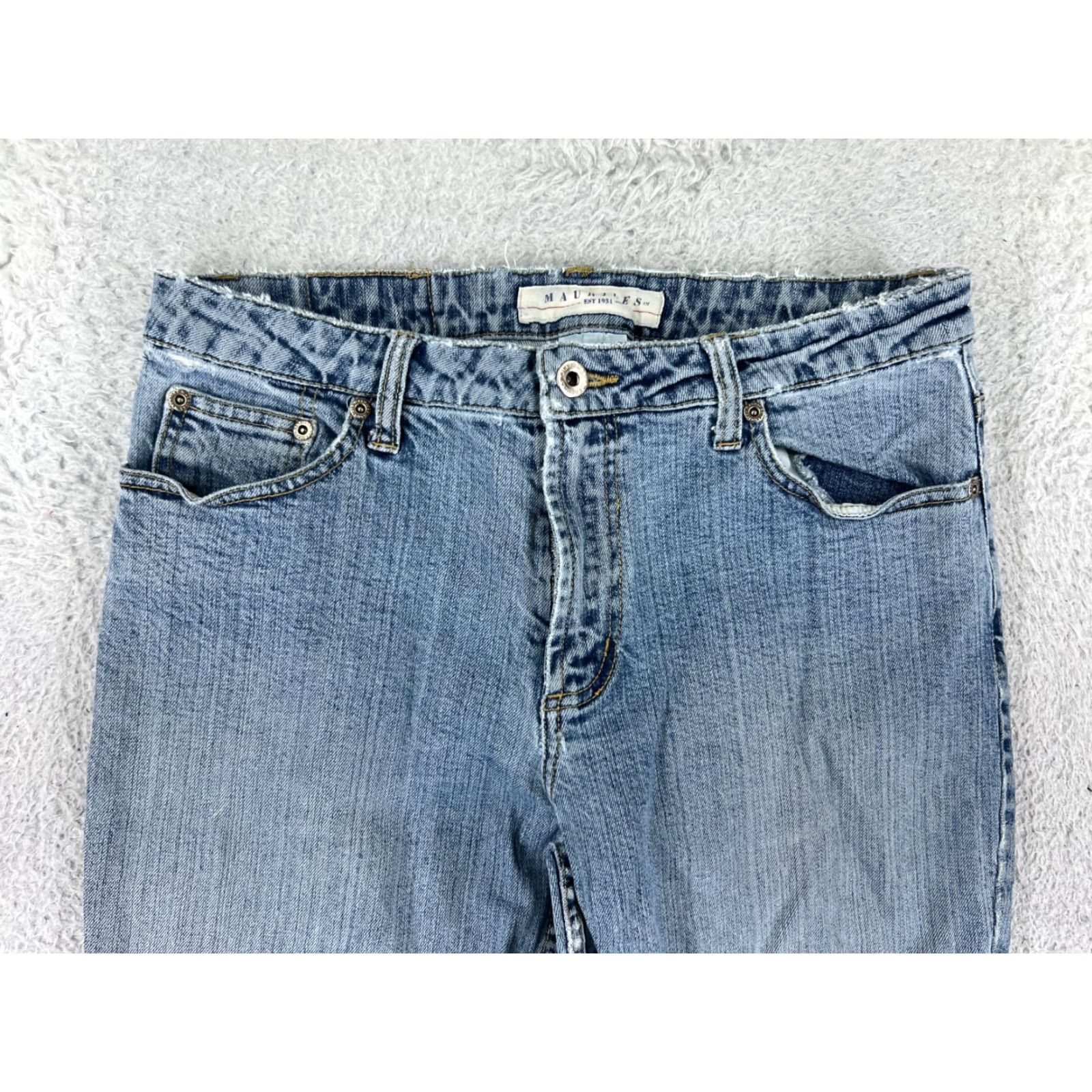 Vintage Maurices Jeans Womens 7 Blue Denim Flared Distressed 5-Pocket Cotton Blend Mid Rise 31 Inseam Size 28" / US 6 / IT 42 - 6 Thumbnail
