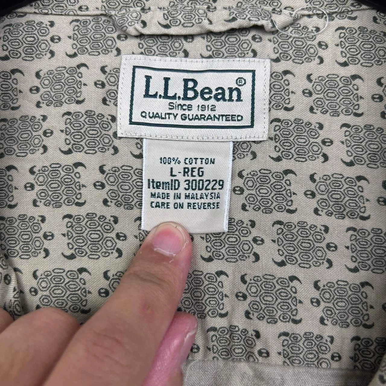 L.L. Bean L.L. Bean Button Up Shirt Men Hawaiian Turtle Cotton L Size US L / EU 52-54 / 3 - 7 Thumbnail