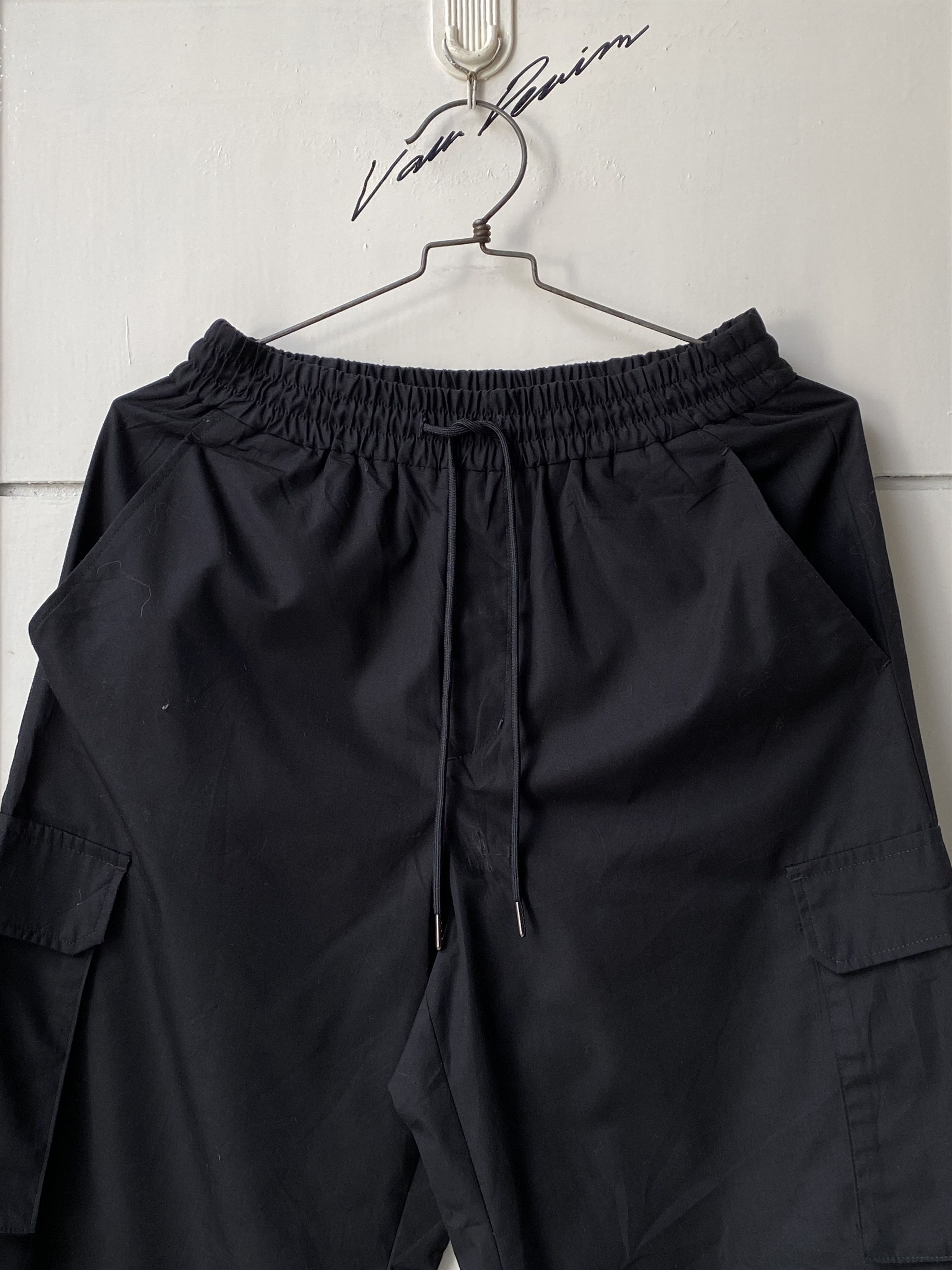 GU GU Black Wide Cargo Joger Pants Size US 26 / EU 42 - 8 Thumbnail