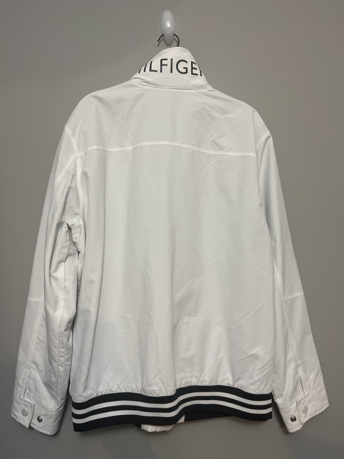 Tommy Hilfiger Tommy Hilfiger Lightweight Waterproof Regatta Bomber Jacket Size US L / EU 52-54 / 3 - 2 Thumbnail