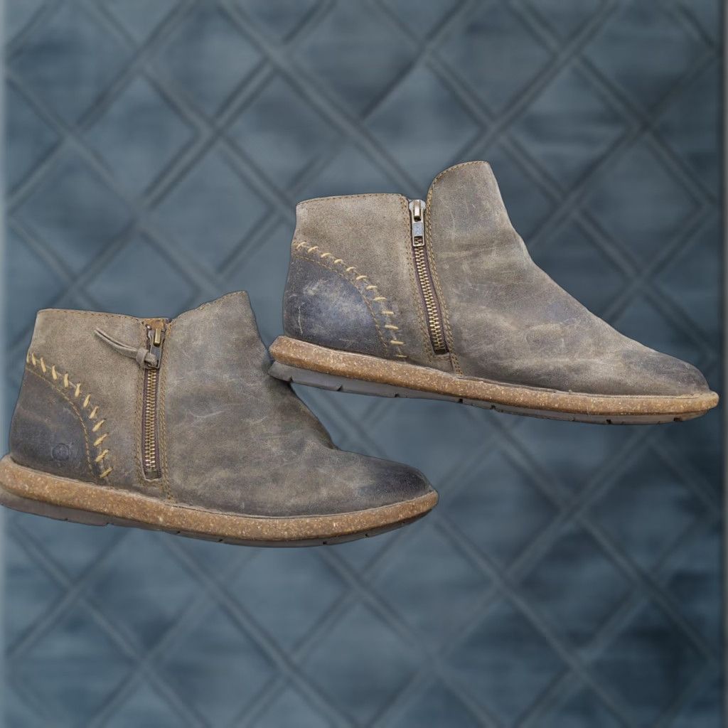 Born Born Boots Womens 11 Brown Leather Ankle Zip Casual Flat Booties F51877 Size US 11 / IT 41 - 1 Thumbnail