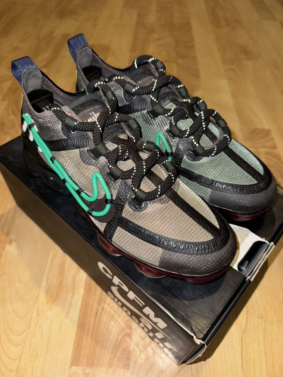 Cactus Plant Flea Market × Nike Nike Air Vapormax CPFM (Cactus Plant Flea Market) Size US 8.5 / EU 41-42 - 2 Thumbnail