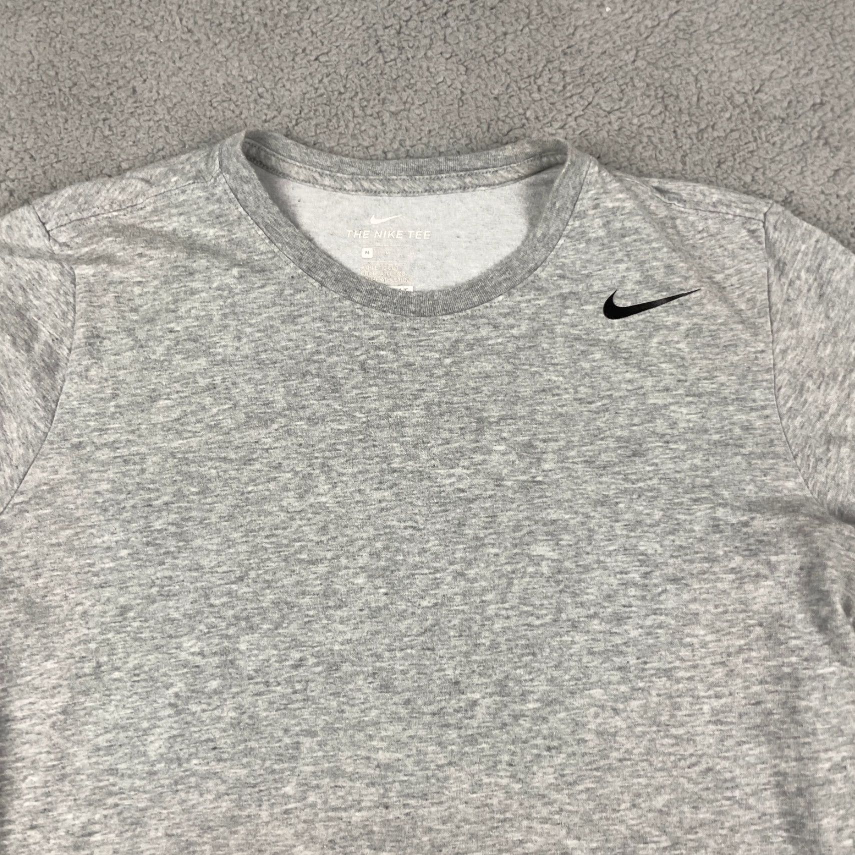 Nike Nike Dri-Fit T Shirt Mens Medium Gray Black Logo Swoosh - Nike Dri-FIT Shirt Mens M Black Logo Graphic Crew Neck Short Sleeve Size US M / EU 48-50 / 2 - 2 Thumbnail