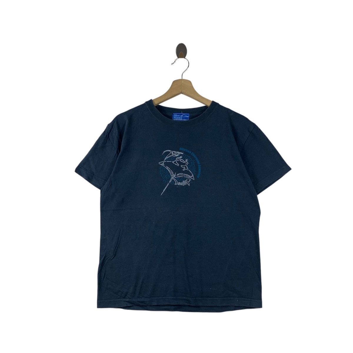 Vintage Vintage BLUE MANTA OKINAWA Churaumi Aquarium Tee Shirt Size US M / EU 48-50 / 2 - 1 Thumbnail