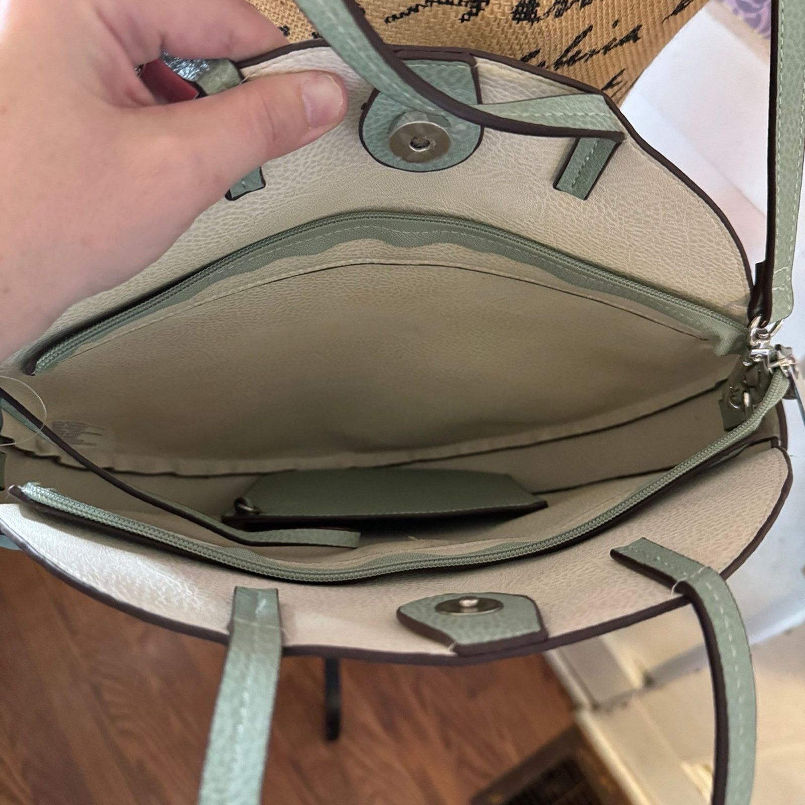 NBDN Nobrandedon Crossbody circular/round hand bag Size ONE SIZE - 5 Thumbnail
