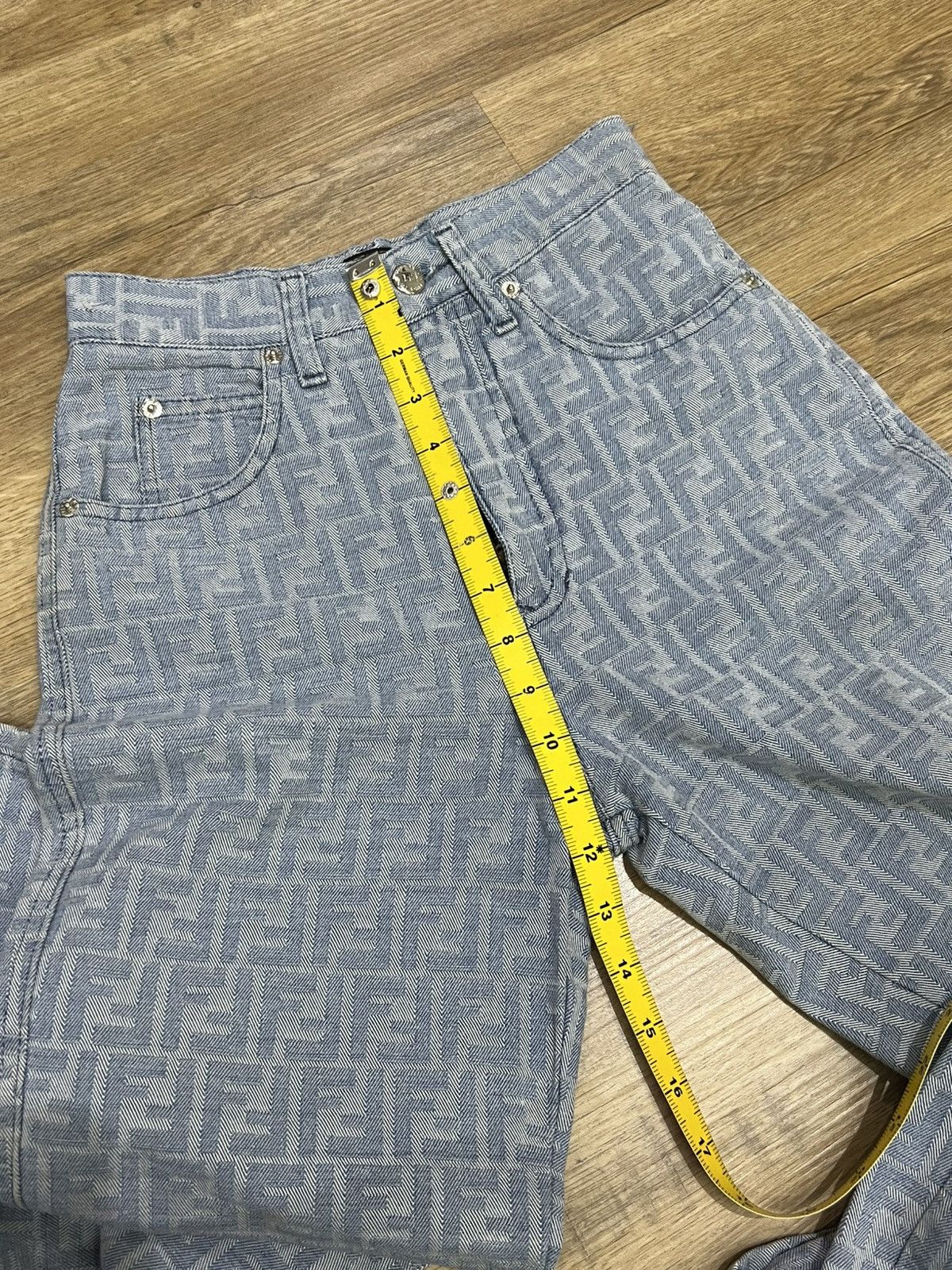 Fendi VINTAGE FENDI MONOGRAM ITALIAN DESIGNER JEANS DENIM Size 25" / US 0 / IT 36 - 9 Thumbnail