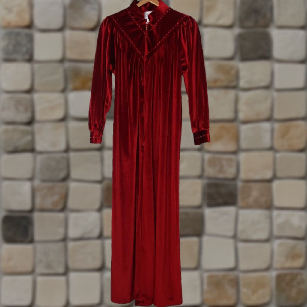 JCPenney VINTAGE JC Penney Robe M Misses Velour Half-Zip 56" Long Red 1980s Womens M (Medium) EUC Size ONE SIZE - 1 Thumbnail