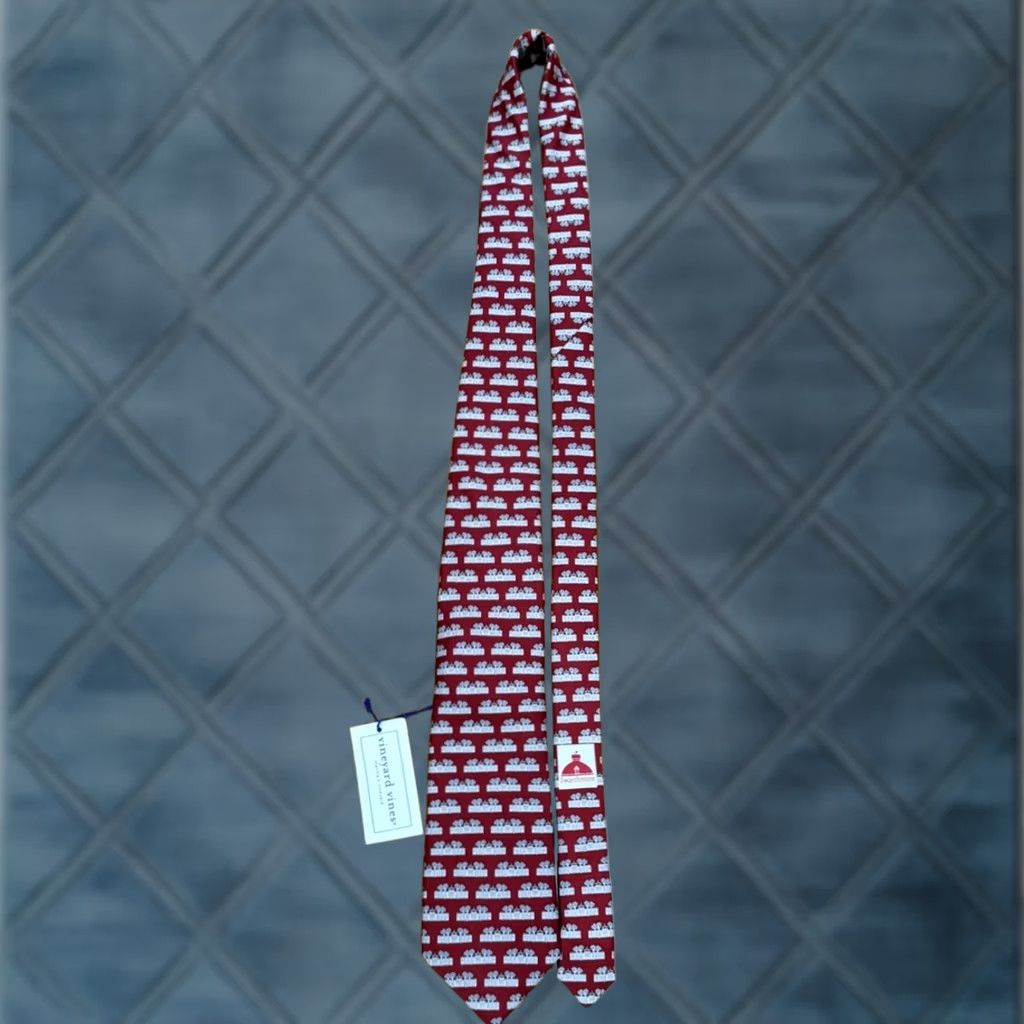 Vineyard Vines Vineyard Vines Mens Red 100% Silk Tie College Sports Animal Print Logo Classic Designer Size ONE SIZE - 1 Thumbnail