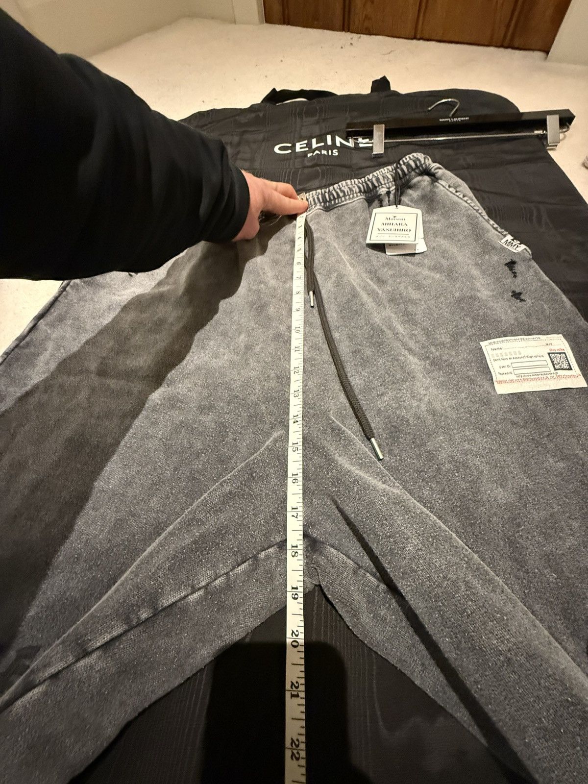 Maison MIHARA YASUHIRO Maison Mihara Yasuhiro distresses sweatpants joggers 50 BNWT Size US 34 / EU 50 - 14 Thumbnail