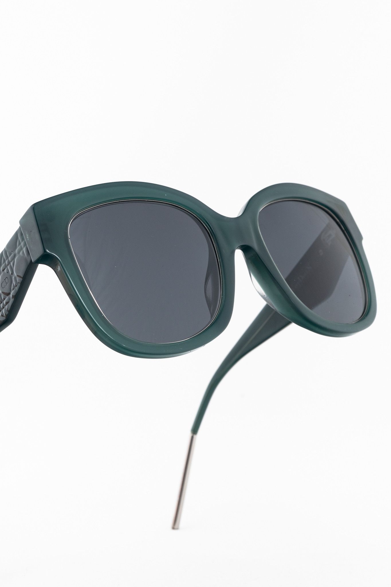 Dior Christian Dior VeryDior1N Opal Cannage Butterfly Sunglasses Size ONE SIZE - 5 Thumbnail
