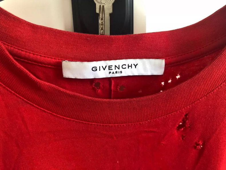 Givenchy Givenchy Ripped Short Sleeve T-Shirt, Made in Portugal Size US XS / EU 42 / 0 - 3 Thumbnail