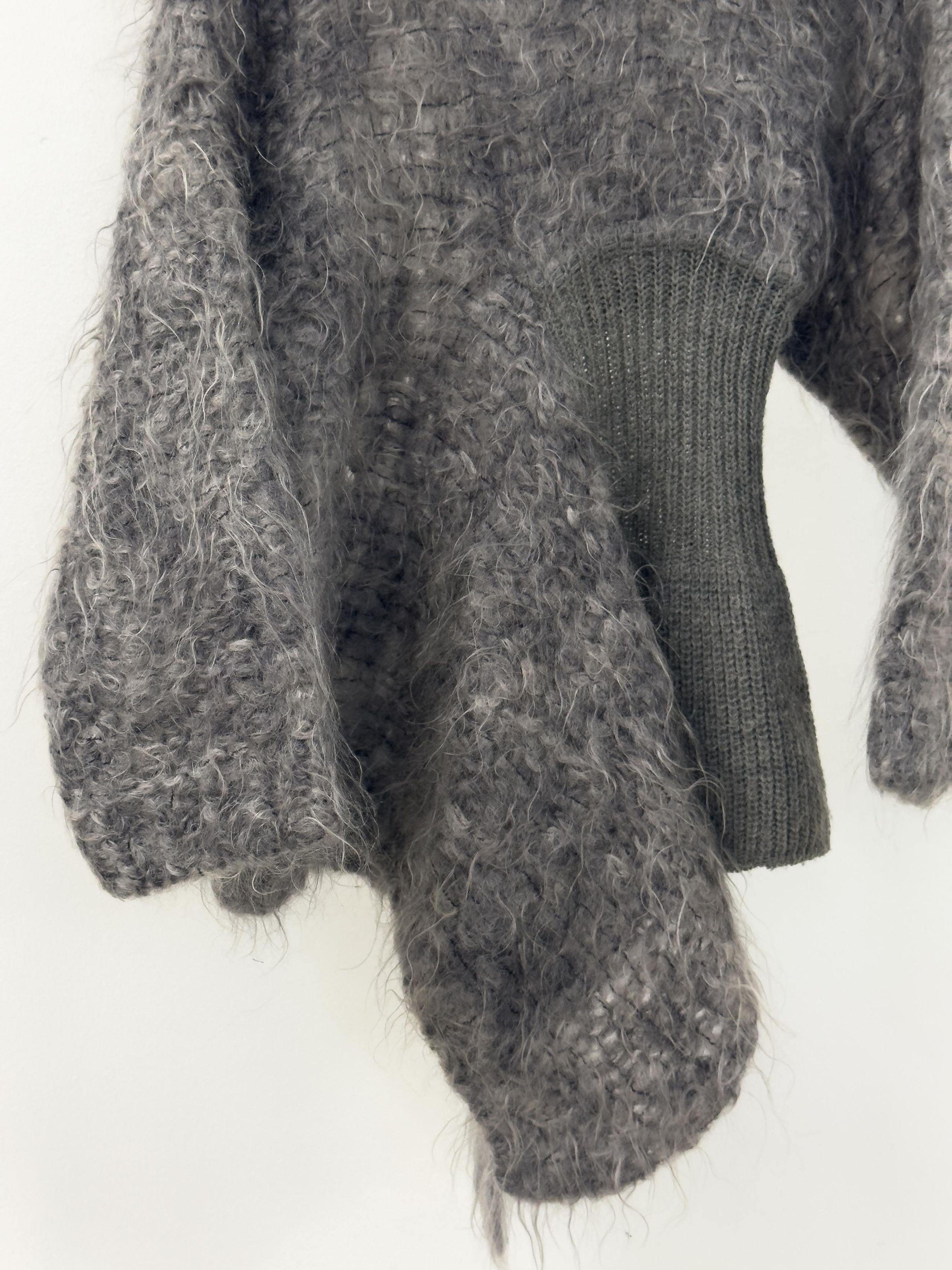 Issey Miyake 80s Issey Miyake Asymmetric Mohair Texture Sweater Size M / US 6-8 / IT 42-44 - 4 Thumbnail