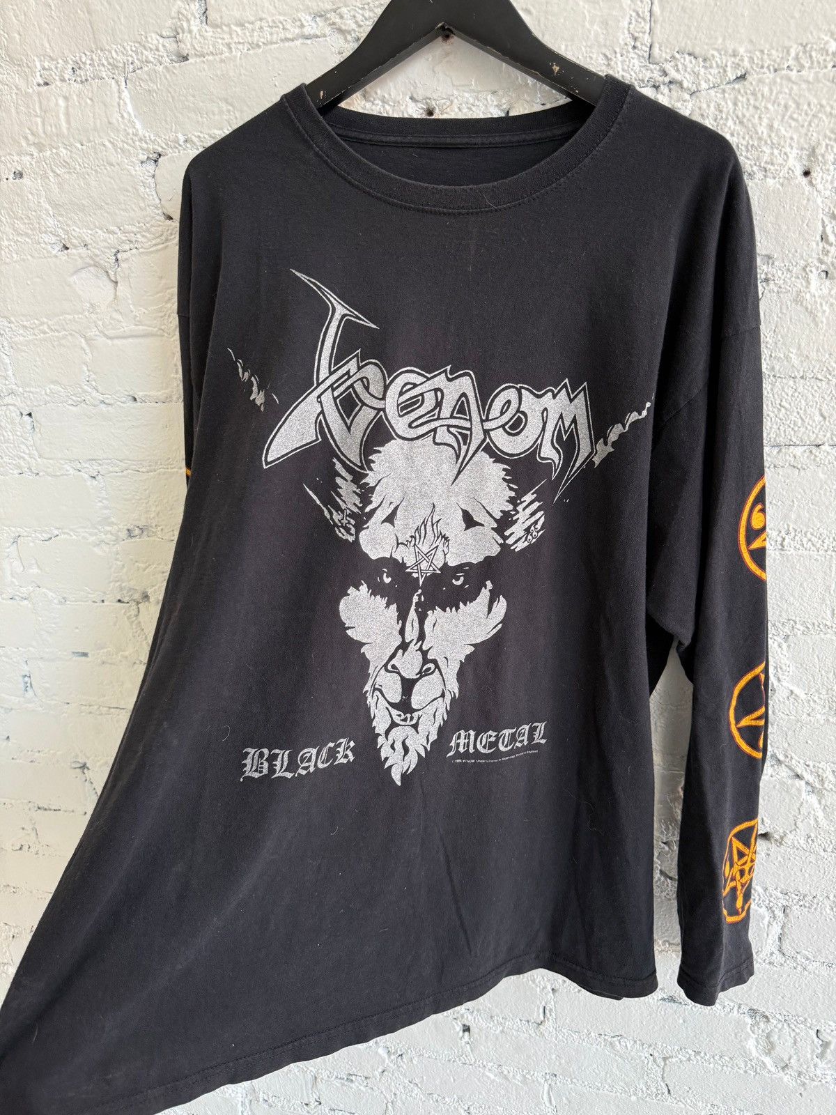 Vintage 1996 VENOM ‘BLACK METAL’ L/S TEE Size US XL / EU 56 / 4 - 2 Thumbnail