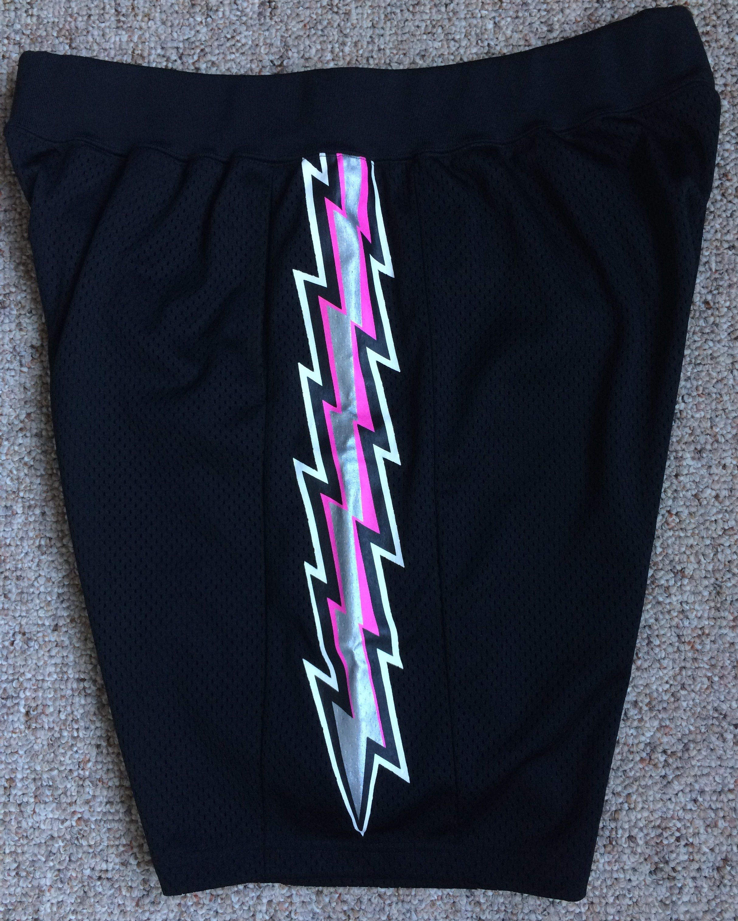 Supreme NEW S/S 2018 Supreme Bolt Shorts XL Size US 34 / EU 50 - 3 Thumbnail