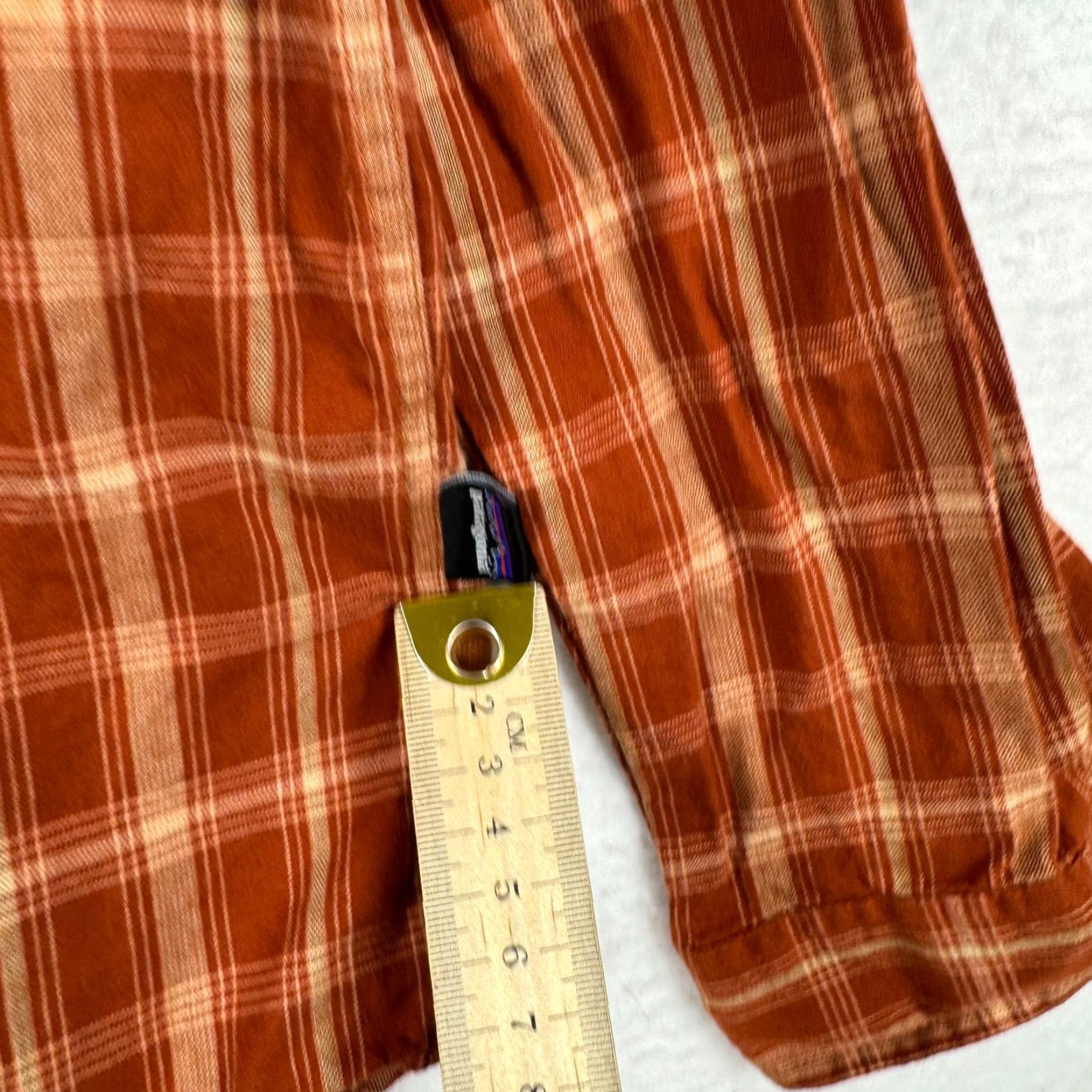 Patagonia Patagonia Men's Medium Red Orange Plaid Long Sleeve Button-Up Organic Cotton Shirt Size US M / EU 48-50 / 2 - 4 Thumbnail
