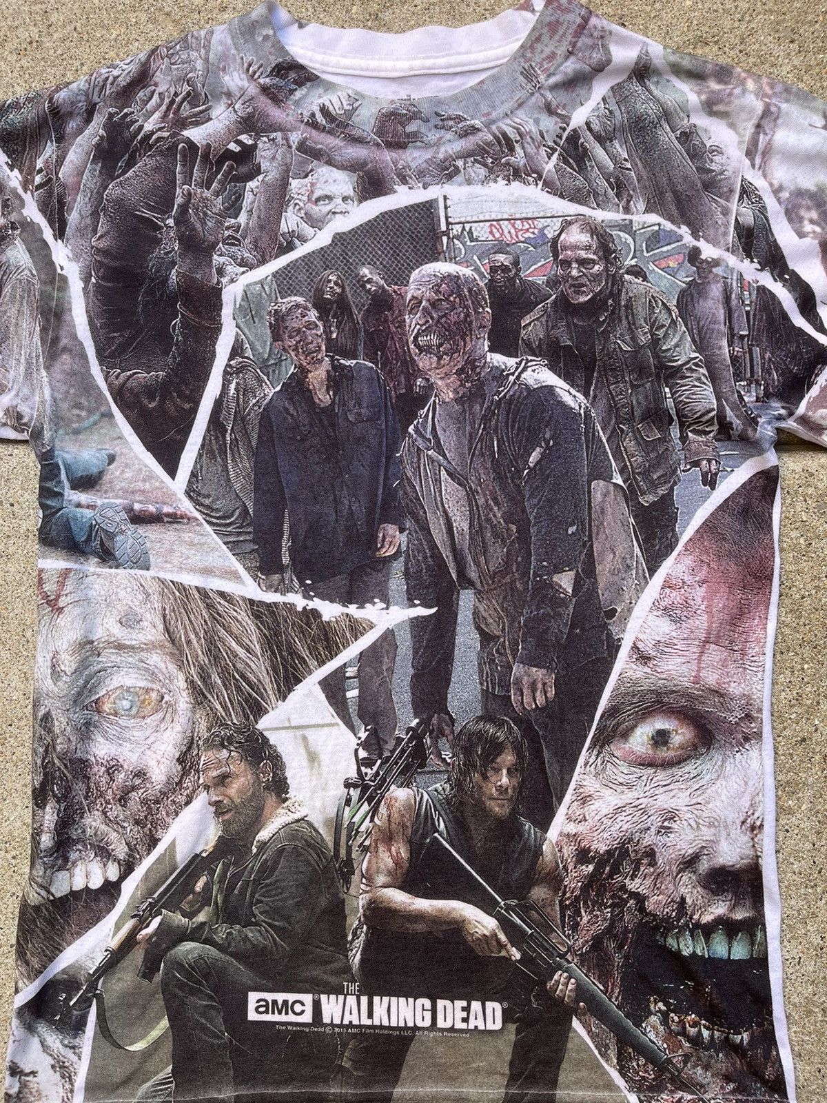 Other Rare 2015 The Walking Dead AOP Tee Size US S / EU 44-46 / 1 - 2 Thumbnail