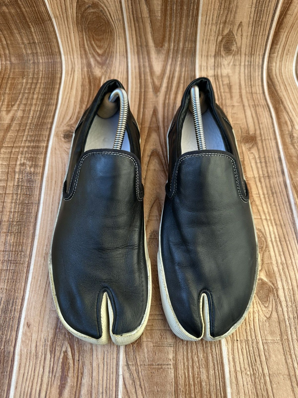 Maison Margiela Maison Margiela Leather Tabi Vans Low top Sneaks Size US 10 / EU 43 - 3 Thumbnail