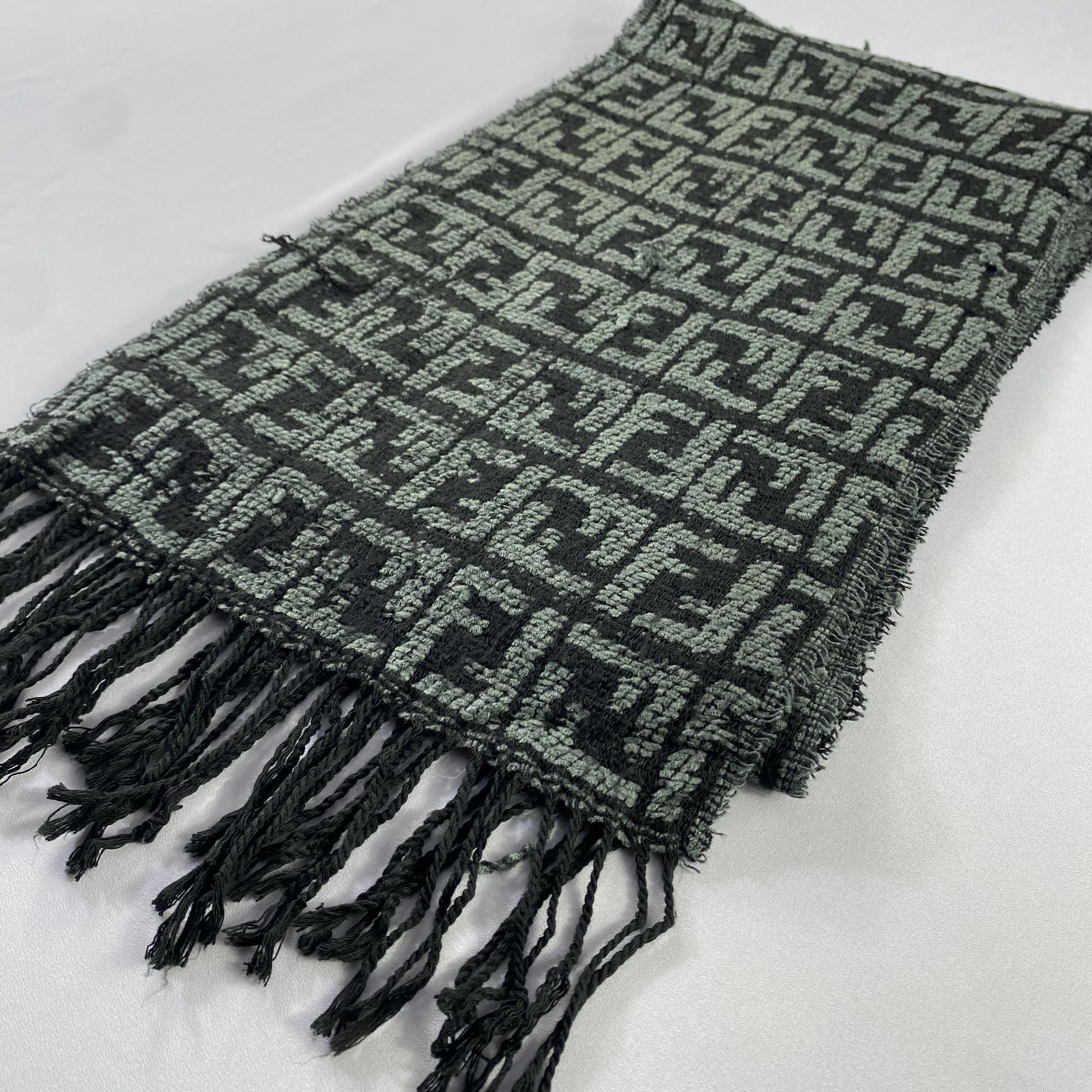 Fendi × Vintage Fendi Scarf Plaid Neck Wrap Muffler Size ONE SIZE - 3 Thumbnail