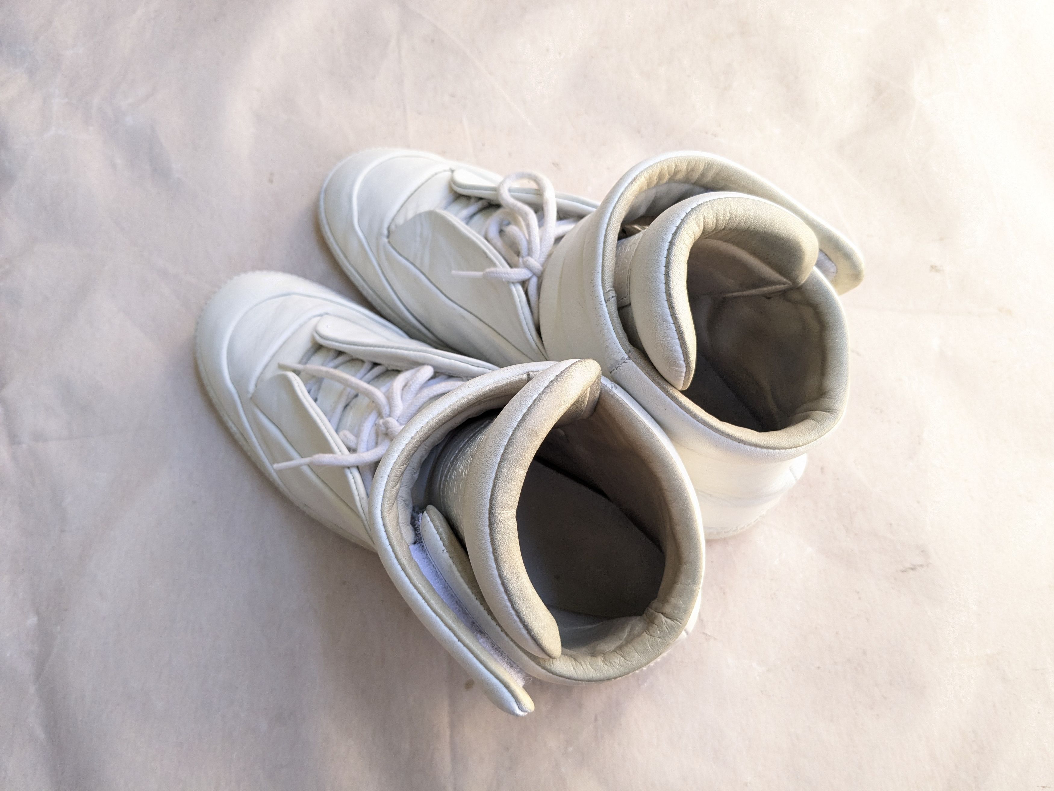 Maison Margiela Maison Margiela Future White High Tops 9 42 Leather Size US 9 / EU 42 - 15 Thumbnail