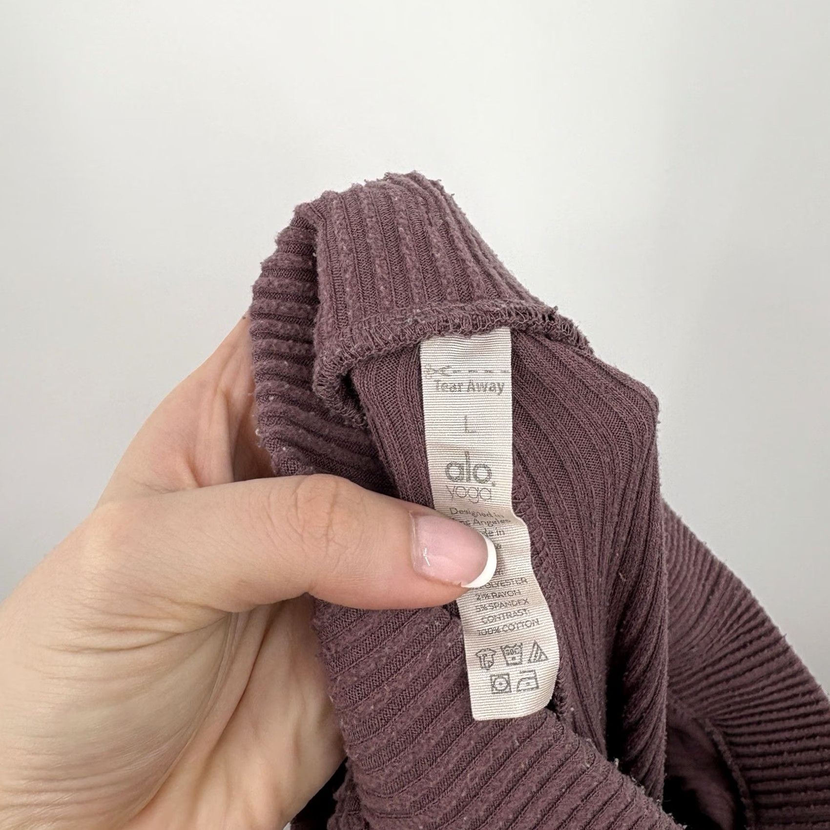 Alo Alo Yoga Muse Sweatpants Large Ribbed Stretch Jogger Burgundy Truffle Yoga Pants Women L Size Regular Inseam 30" Athleisure Size 36" / US 14 / IT 50 - 2 Thumbnail