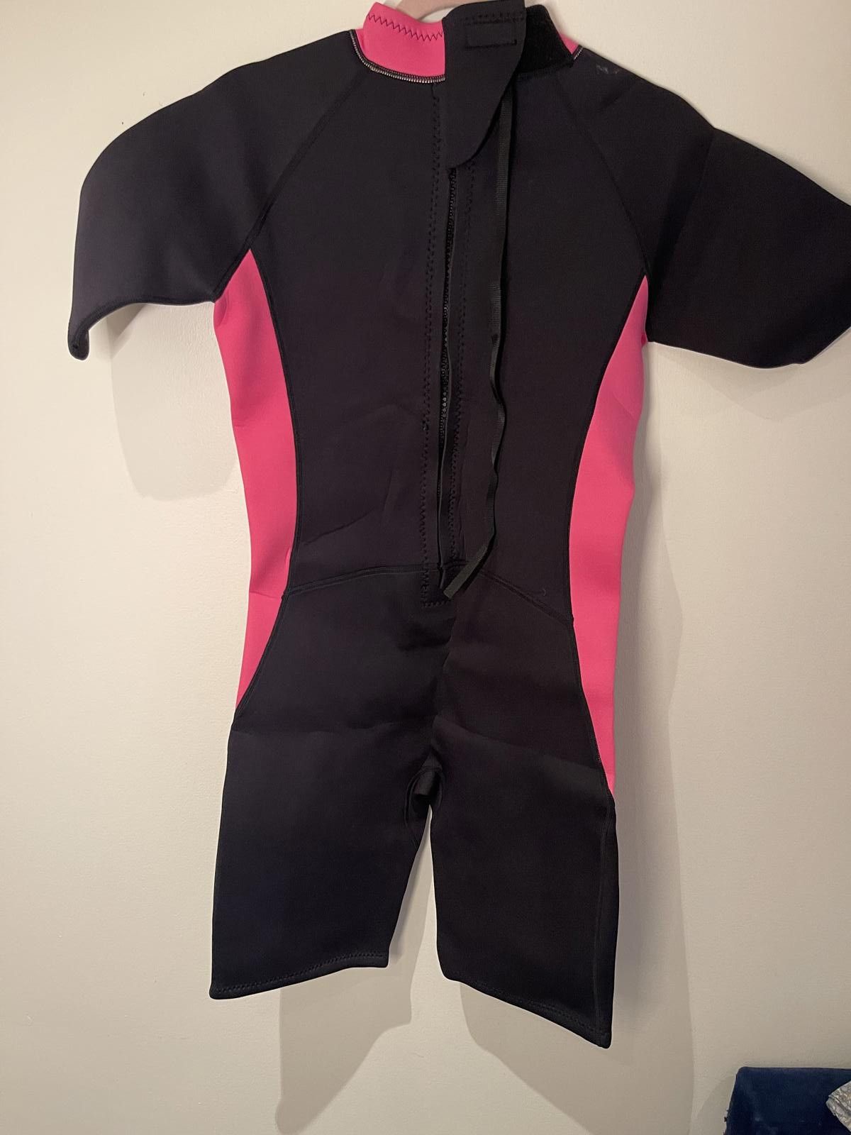 Designer Ladies short wetsuit Size ONE SIZE - 4 Thumbnail