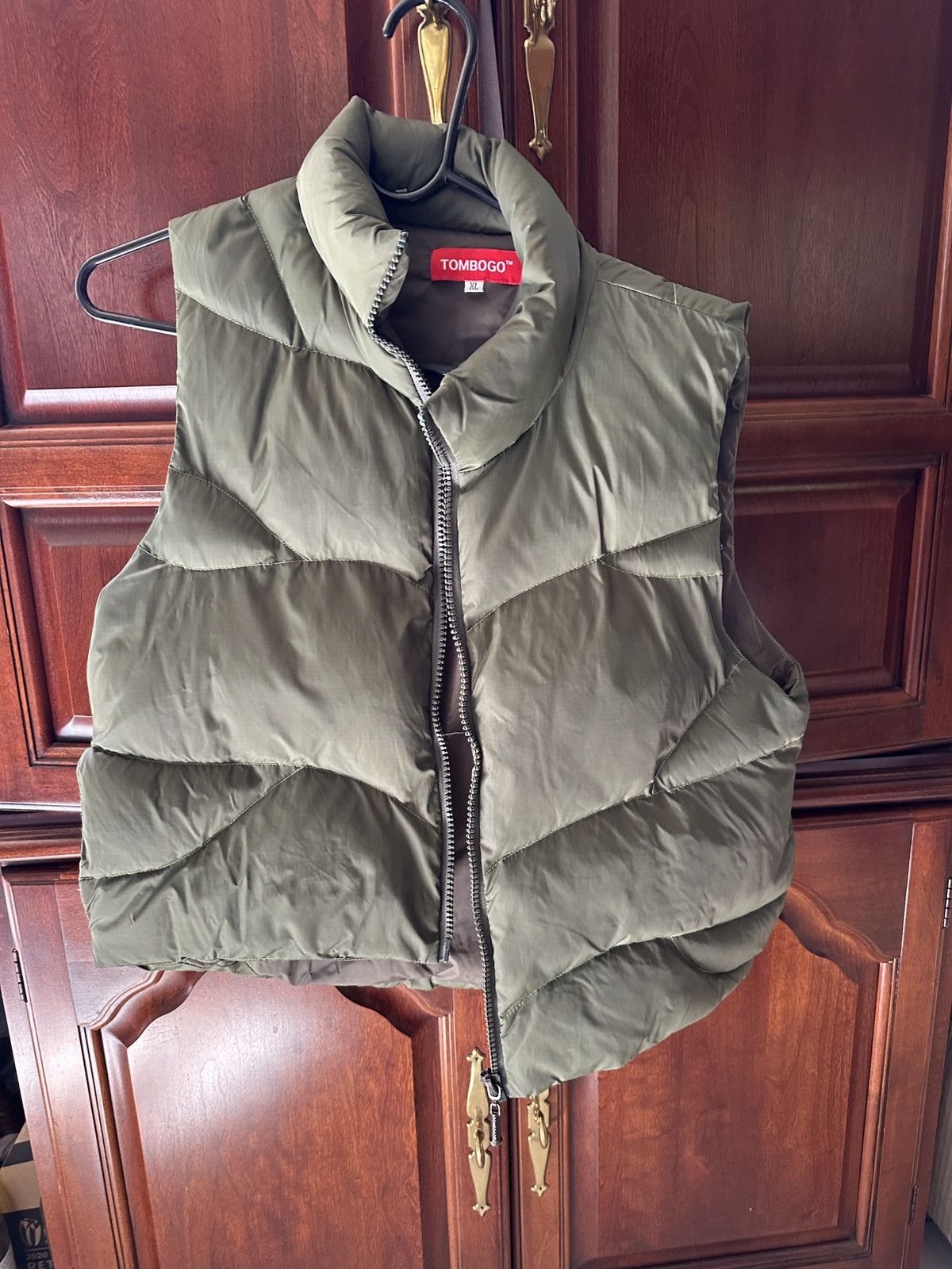 TOMBOGO Leaf vest Size US XL / EU 56 / 4 - 1 Thumbnail