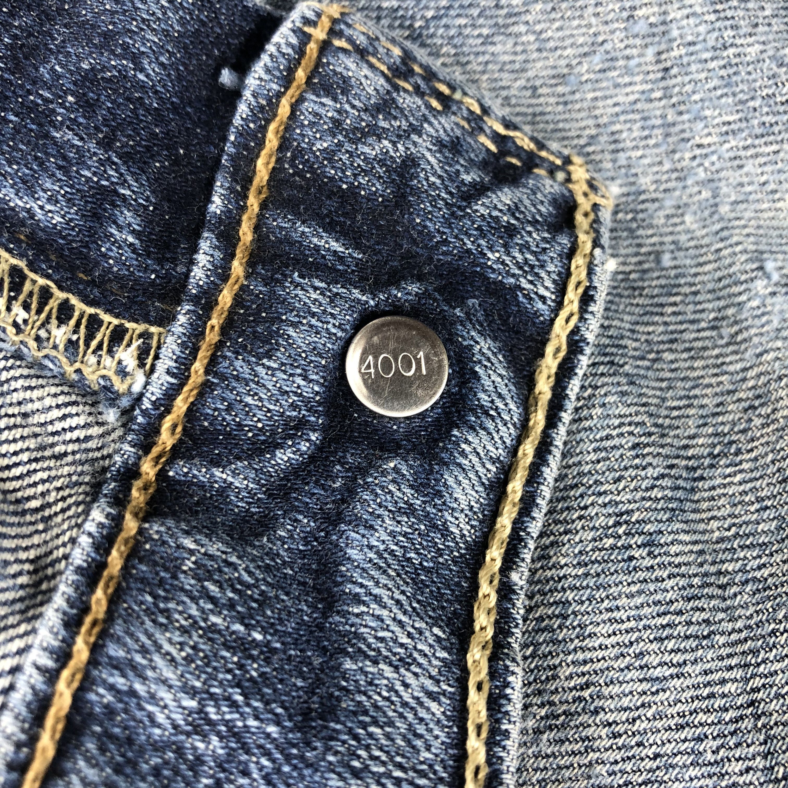 Levi's × Vintage Vintage Blue Wash Levis 505 Jeans-JM2951 Size US 35 - 13 Thumbnail