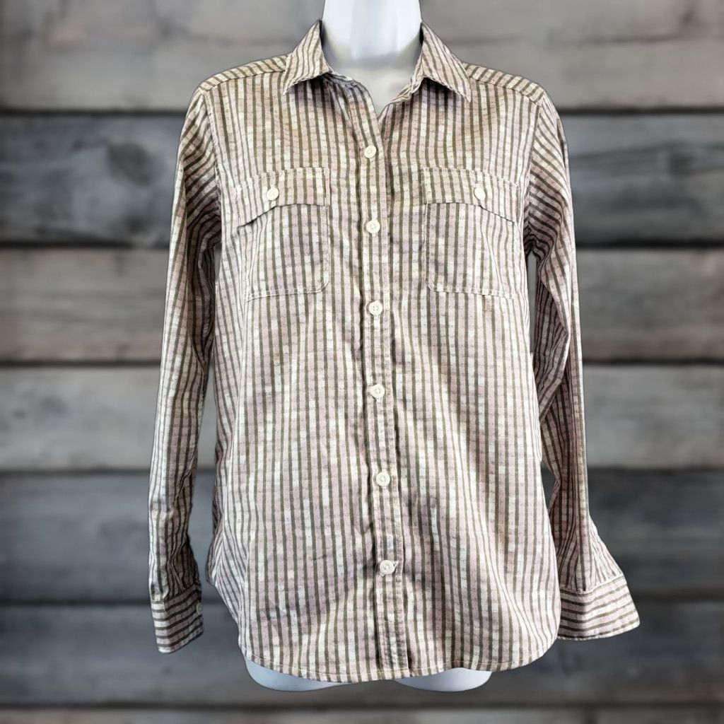 Vintage REI Womens Shirt XS Pink Striped Button Front Long Sleeve Polyester Casual Basic Shirt Womens XS Pink Striped Button-Up Holiday 90s? Size XS / US 0-2 / IT 36-38 - 1 Thumbnail