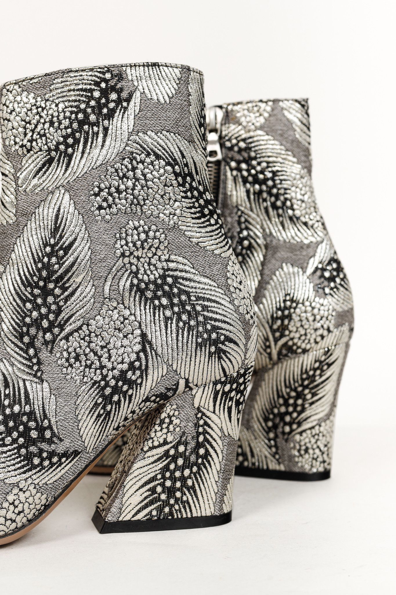 Dries Van Noten Dries Van Noten SS/18 Runway Silver Jacquard Ankle Boots Size US 6.5 / IT 36.5 - 8 Thumbnail