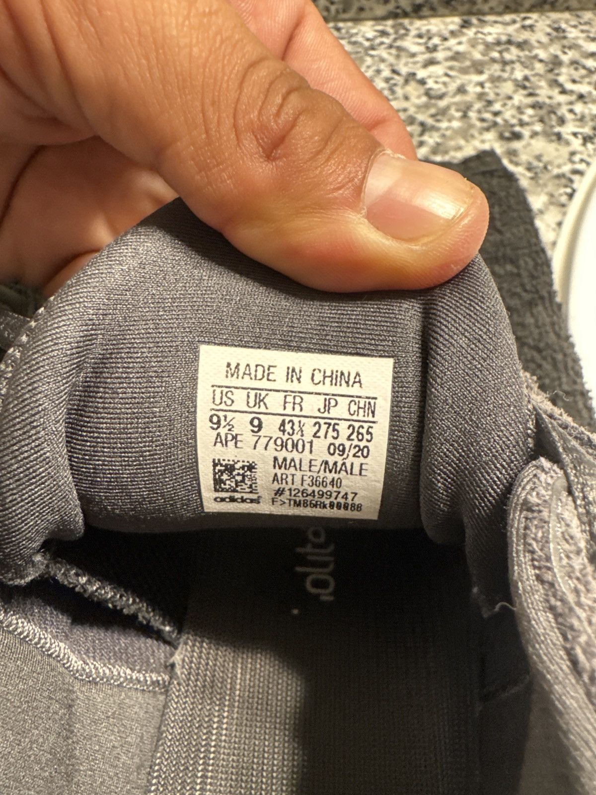 Yeezy Yeezy utility blk 500 Size US 9.5 / EU 42-43 - 3 Thumbnail