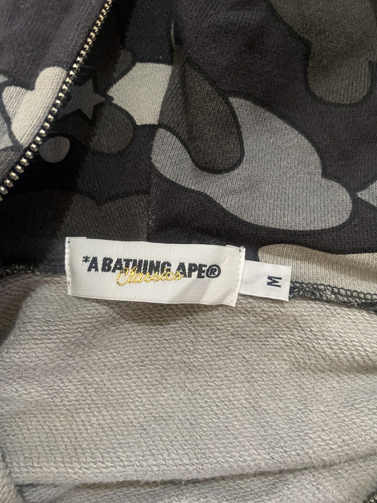 Bape OG Bape sta fullzip Size US M / EU 48-50 / 2 - 4 Thumbnail