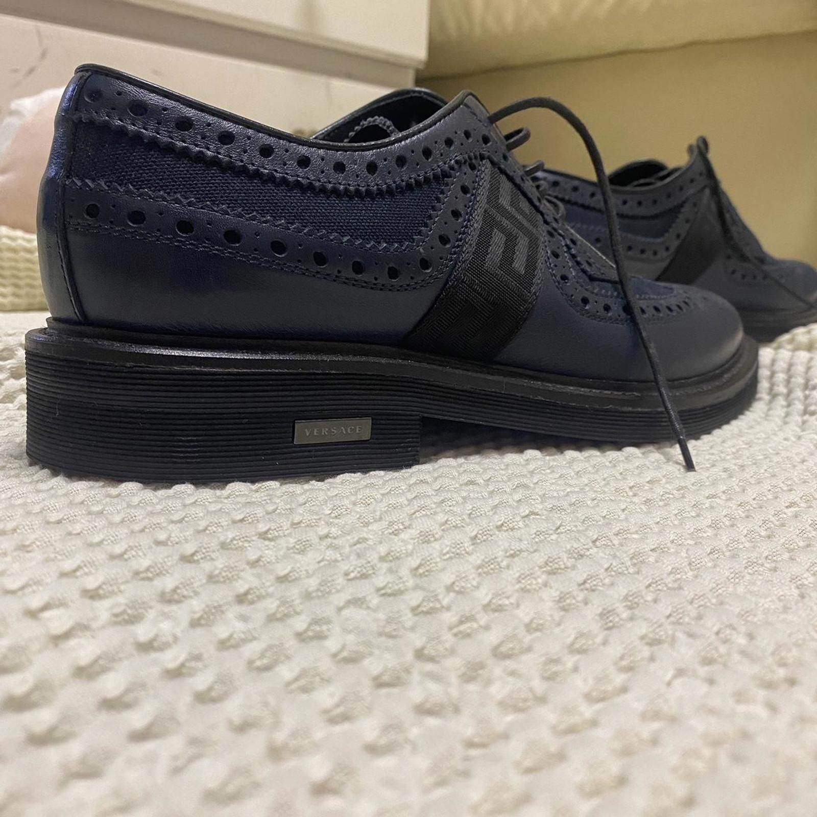 Versace Versace Men's Navy Blue Leather Oxfords Dress Shoes Size US 9 / EU 42 - 4 Thumbnail