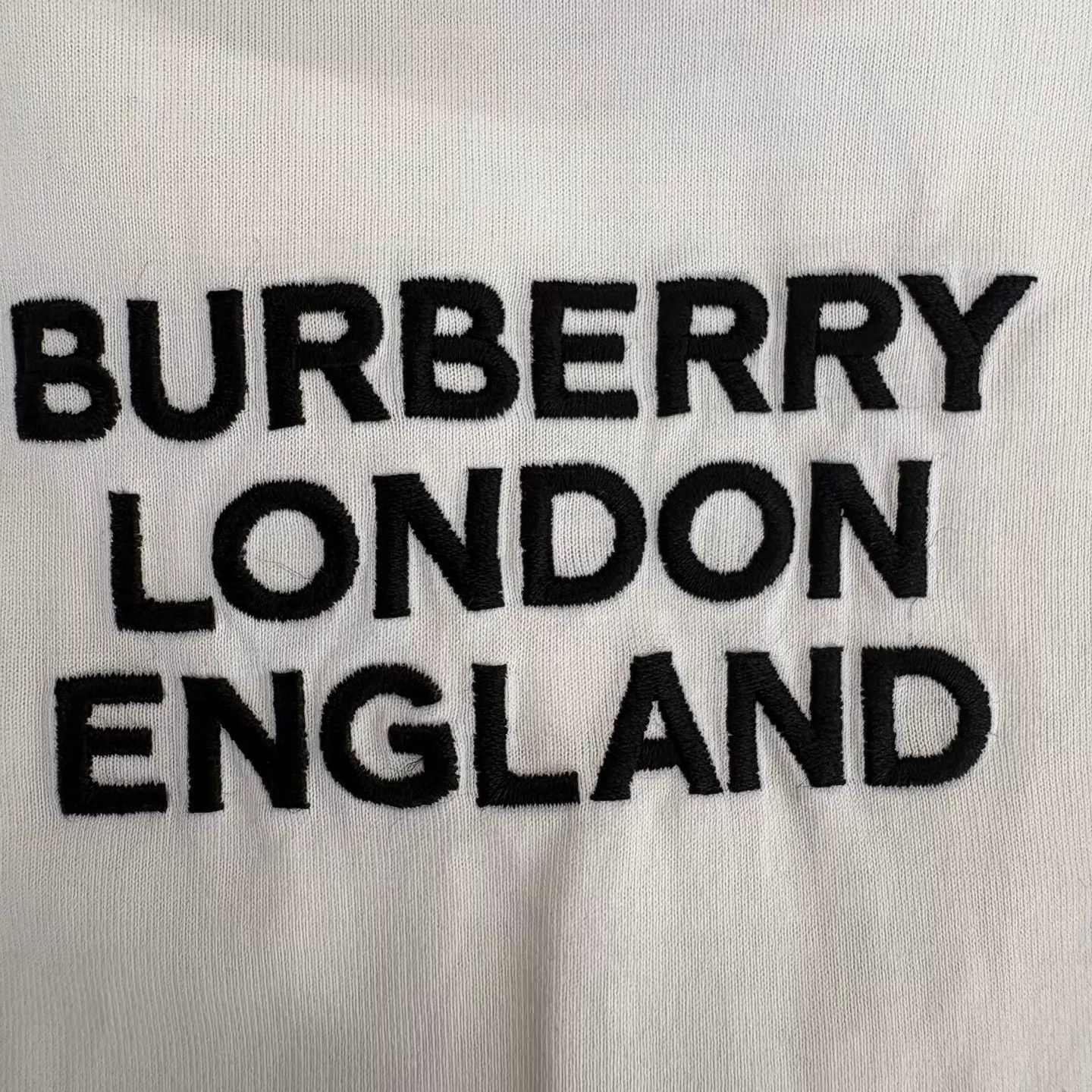 Burberry Burberry logo print white short sleeve T-shirt M Size US M / EU 48-50 / 2 - 7 Thumbnail