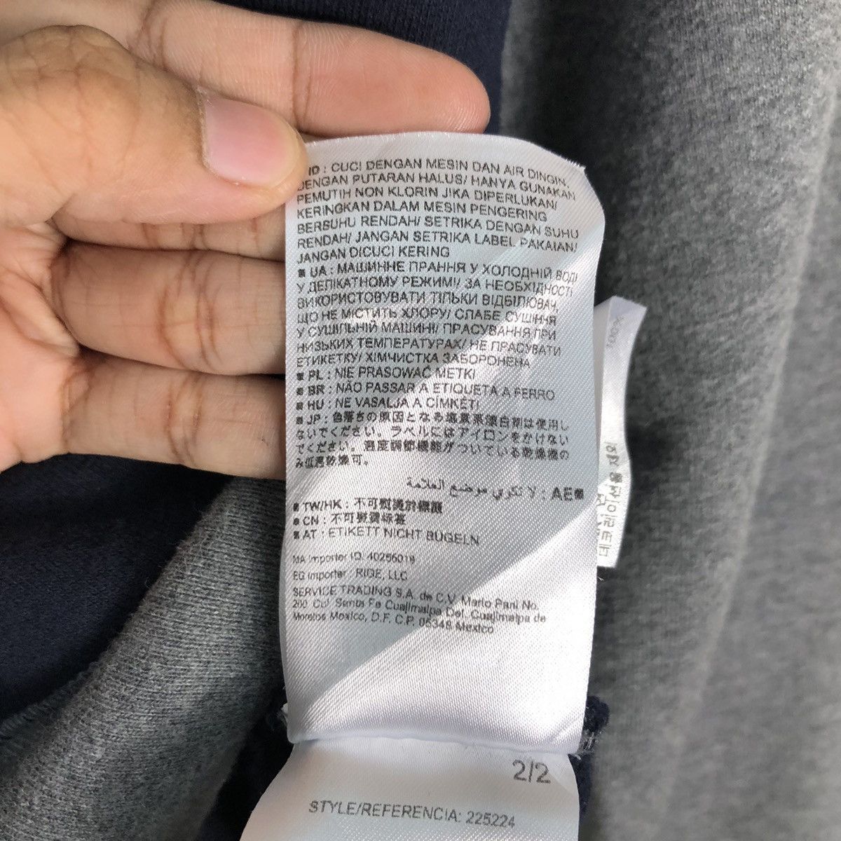 Gap × Japanese Brand Vintage Gap Sweatshirt Spell Out Streetwear Medium Size US M / EU 48-50 / 2 - 15 Thumbnail