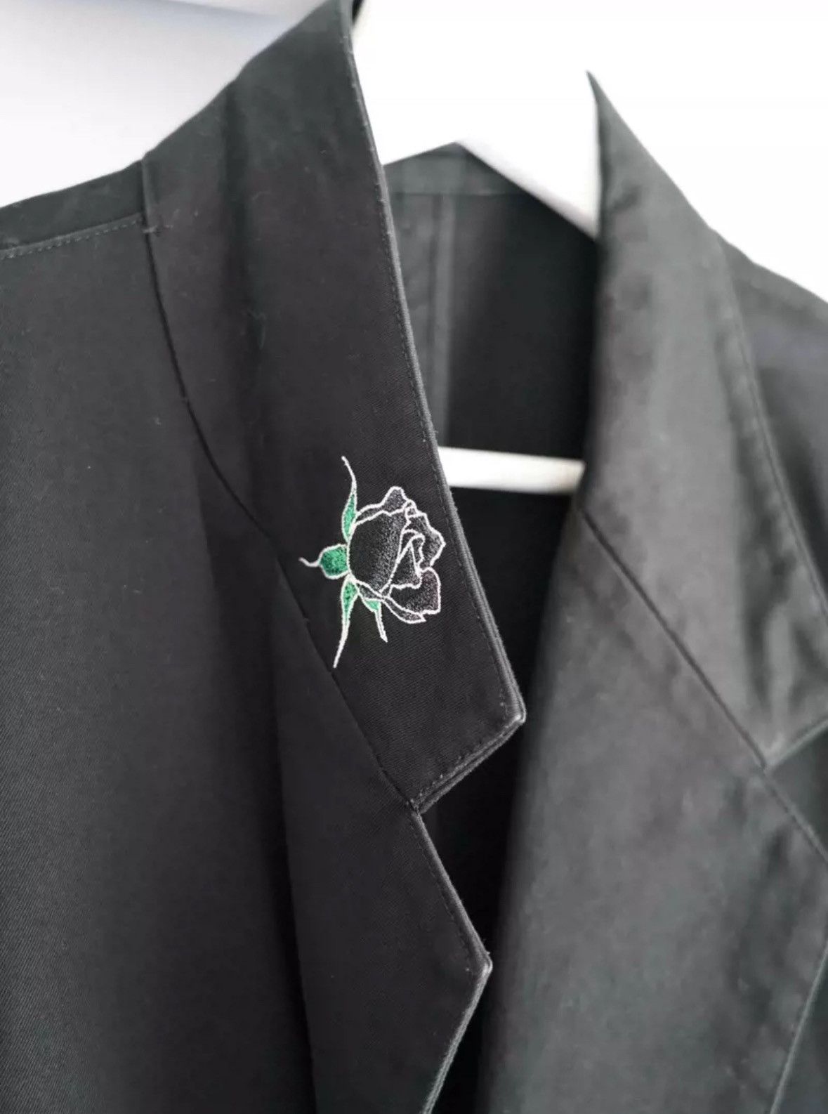 Yohji Yamamoto Yohji Yamamoto 03ss Black Rose Embroidered Flower Suit Size US L / EU 52-54 / 3 - 3 Thumbnail