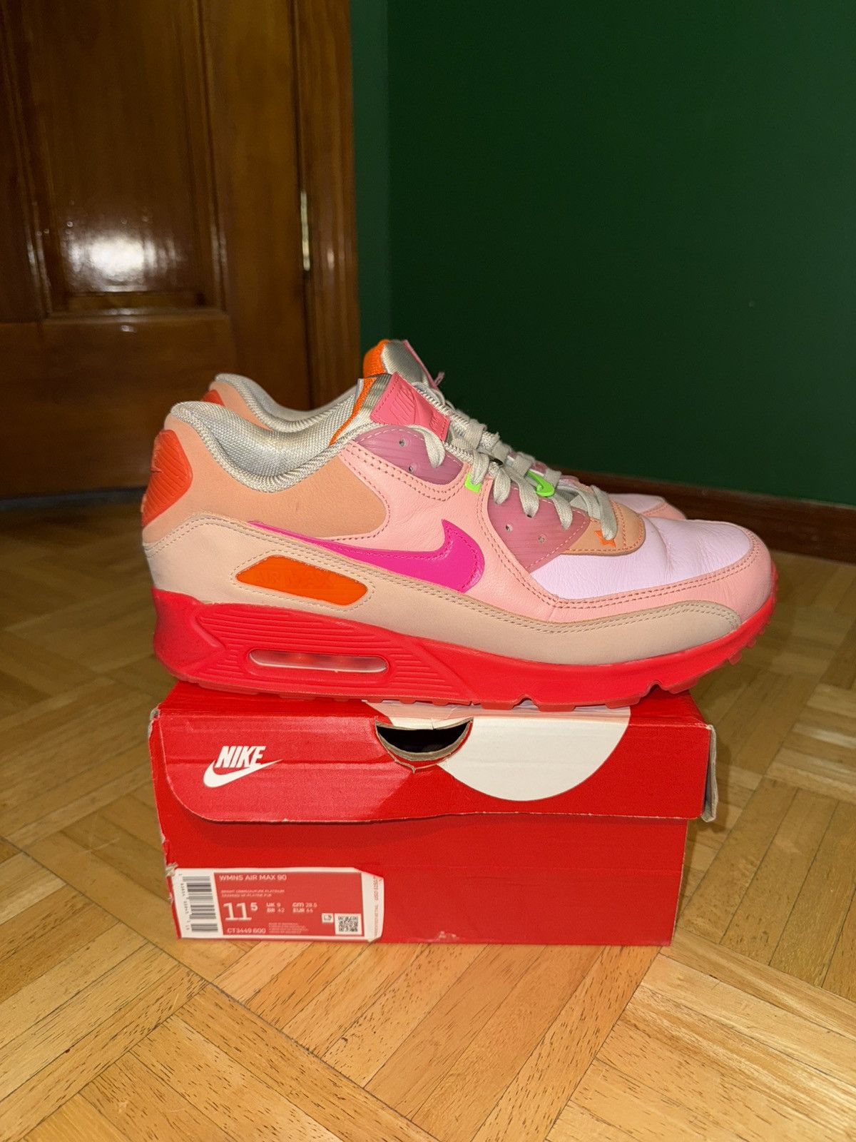 Nike Women’s Nike Air Max 90 PRM Size US 10 / EU 43 - 8 Thumbnail