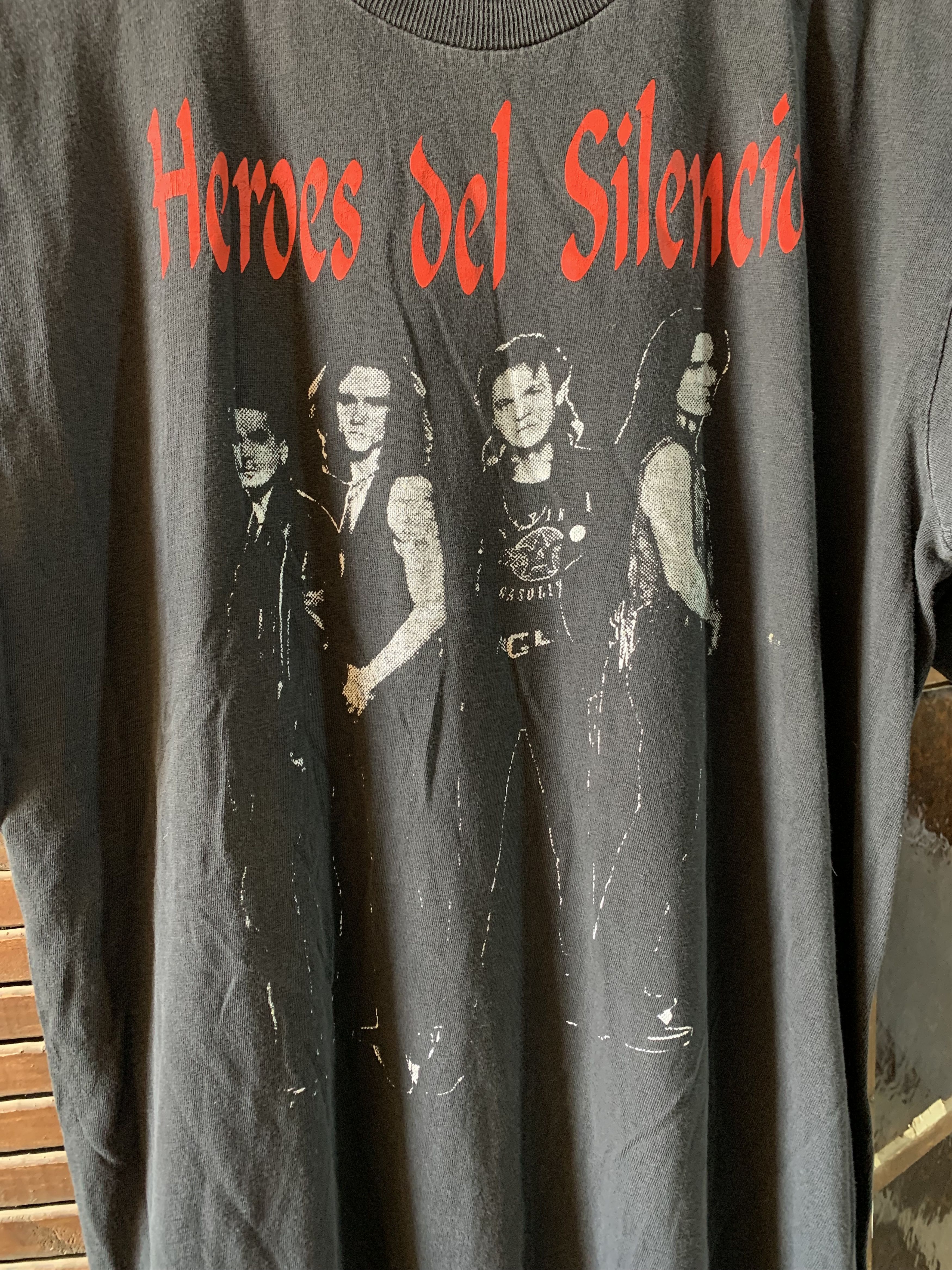 Band Tees Vintage rare Heroes Del Silencio single stitch Size US L / EU 52-54 / 3 - 4 Thumbnail