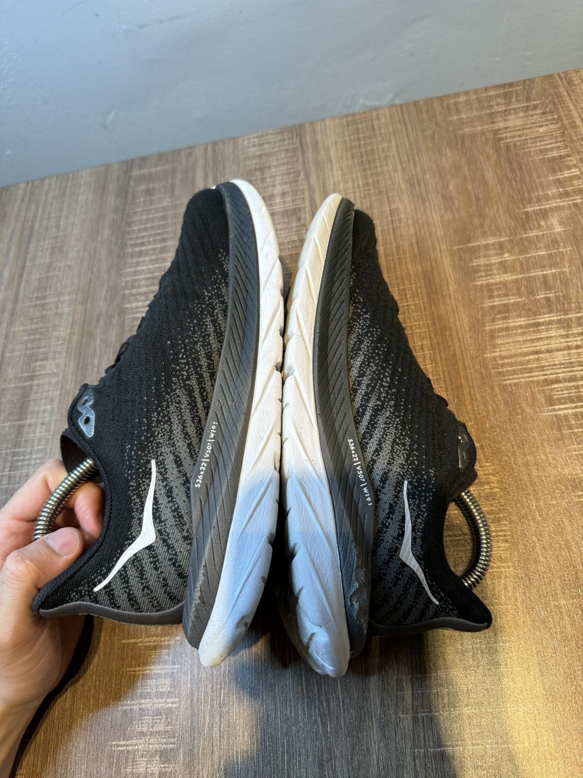 Hoka Hoka One One Womens Mach 5 1127894 BCSTL Black Size 7 B Size US 7 / IT 37 - 5 Thumbnail