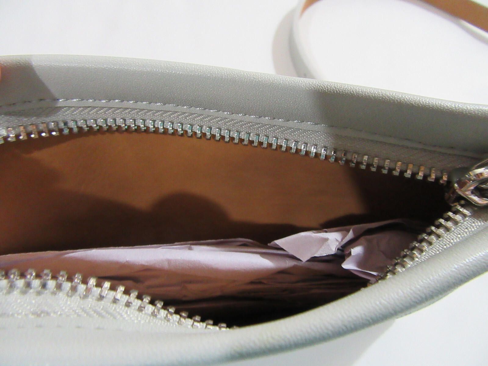 Michael Kors Michael Kors Signature Logo Fanny Pack Belt Bag Wallet XL Size ONE SIZE - 5 Thumbnail