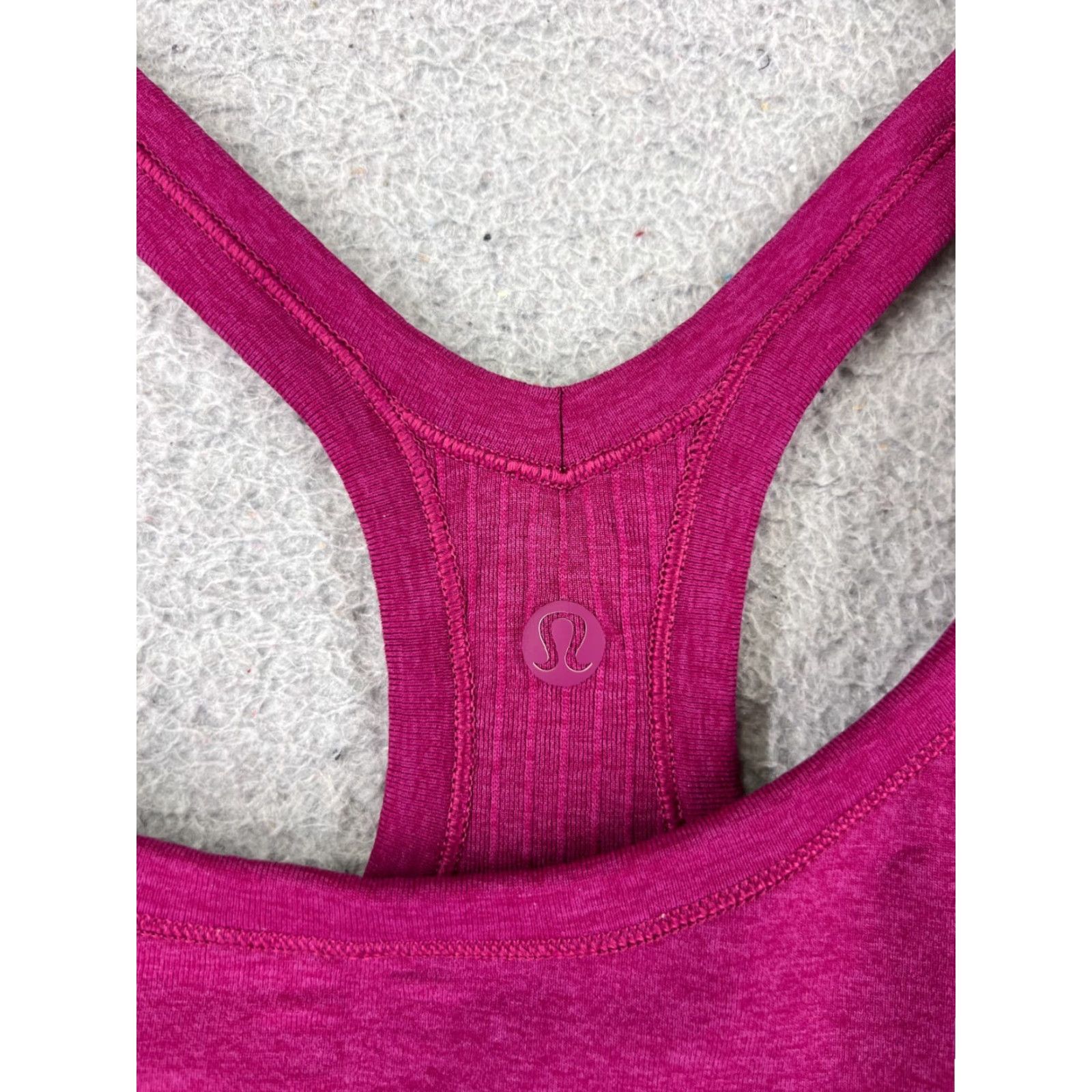 Lululemon Lululemon Shirt Women 6 Purple Tank Sleeveless Built In Bra Casual Workwear Size M / US 6-8 / IT 42-44 - 6 Thumbnail