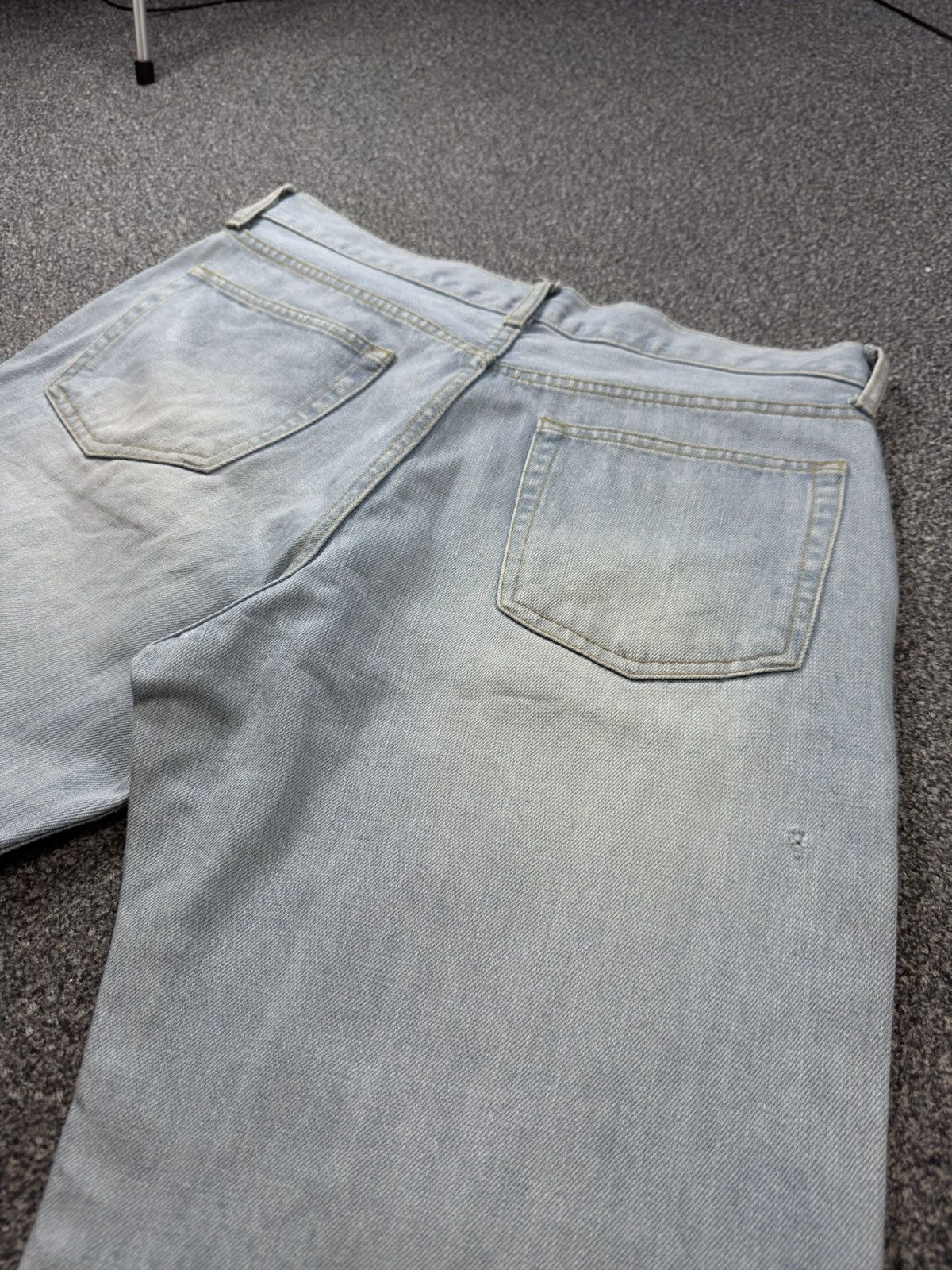 Undercover × Uniqlo Archives Japanese Light Faded Wash Denim Uniqlo Wideleg Size US 33 - 8 Thumbnail