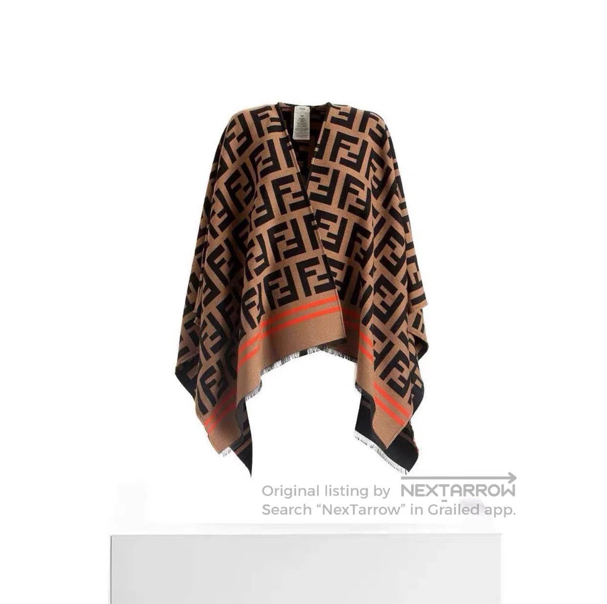 Fendi Fendi Wool Silk Scarf Shawl 140x140 cm. Size US S / EU 44-46 / 1 - 3 Thumbnail
