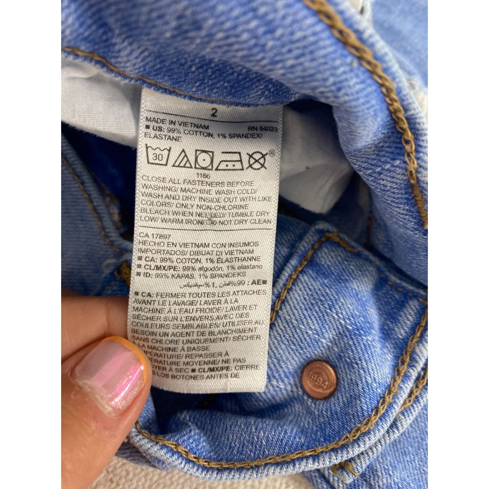 Old Navy Old Navy Boyfriend Jeans Womens 2 Blue Stretch Denim Size 26" / US 2 / IT 38 - 7 Thumbnail